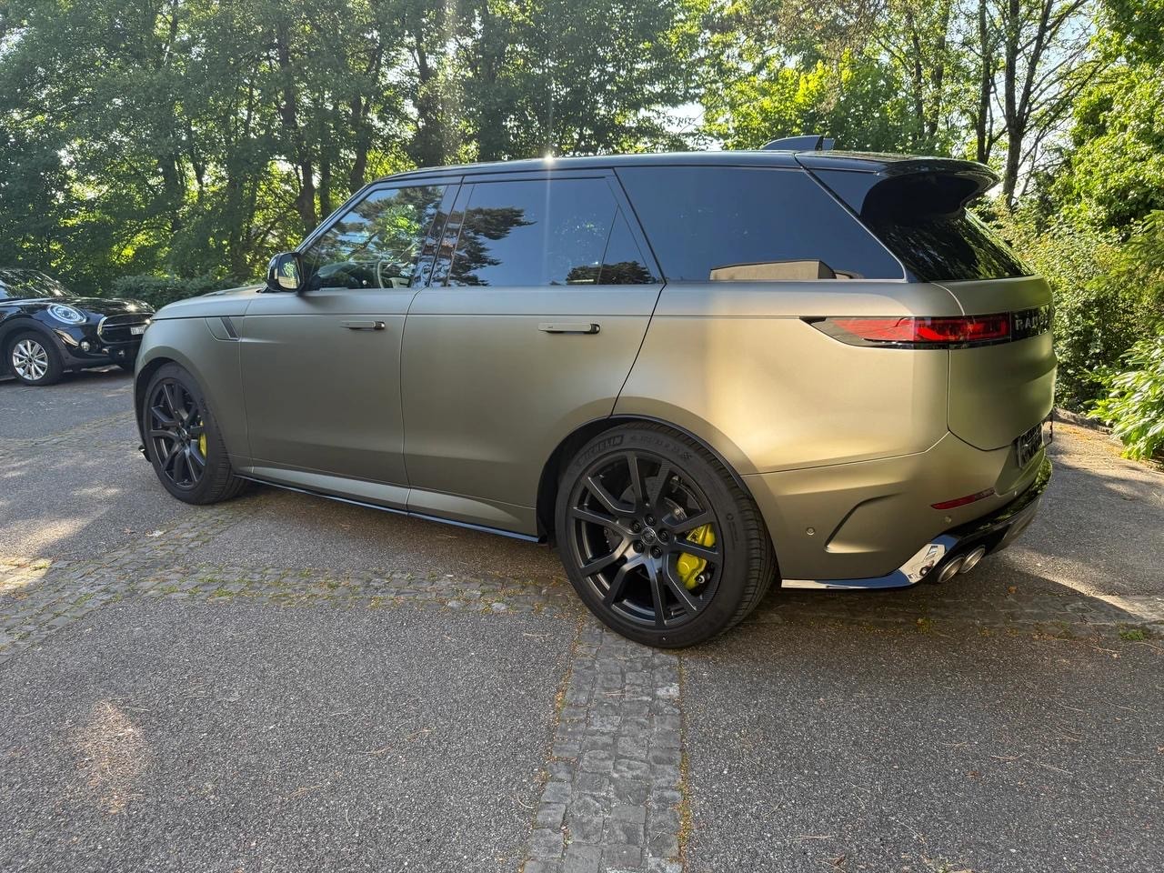 LAND ROVER Range Rover Sport P635 4.4 V8 SV Ed. One Carbon Bronze-showroom-element-1