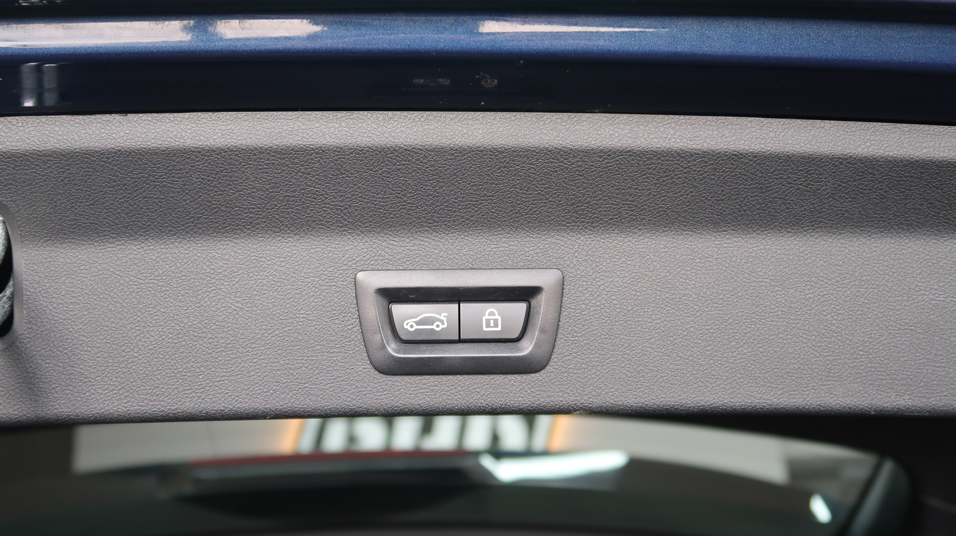 BMW X3 xDrive 20d Individual / PACK-M / CH / GARANTIE / MFK-image-26