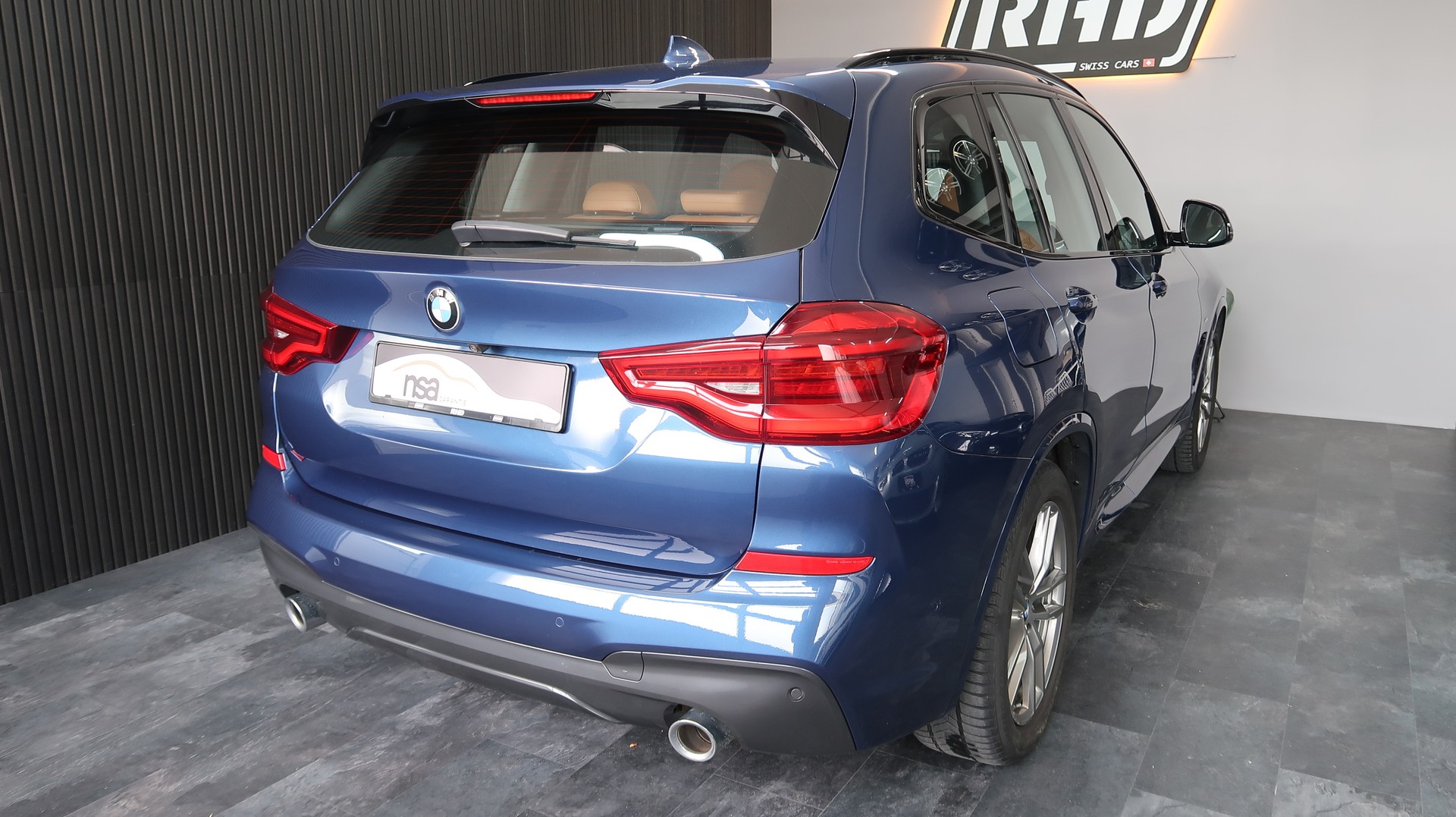 BMW X3 xDrive 20d Individual / PACK-M / CH / GARANTIE / MFK-image-9