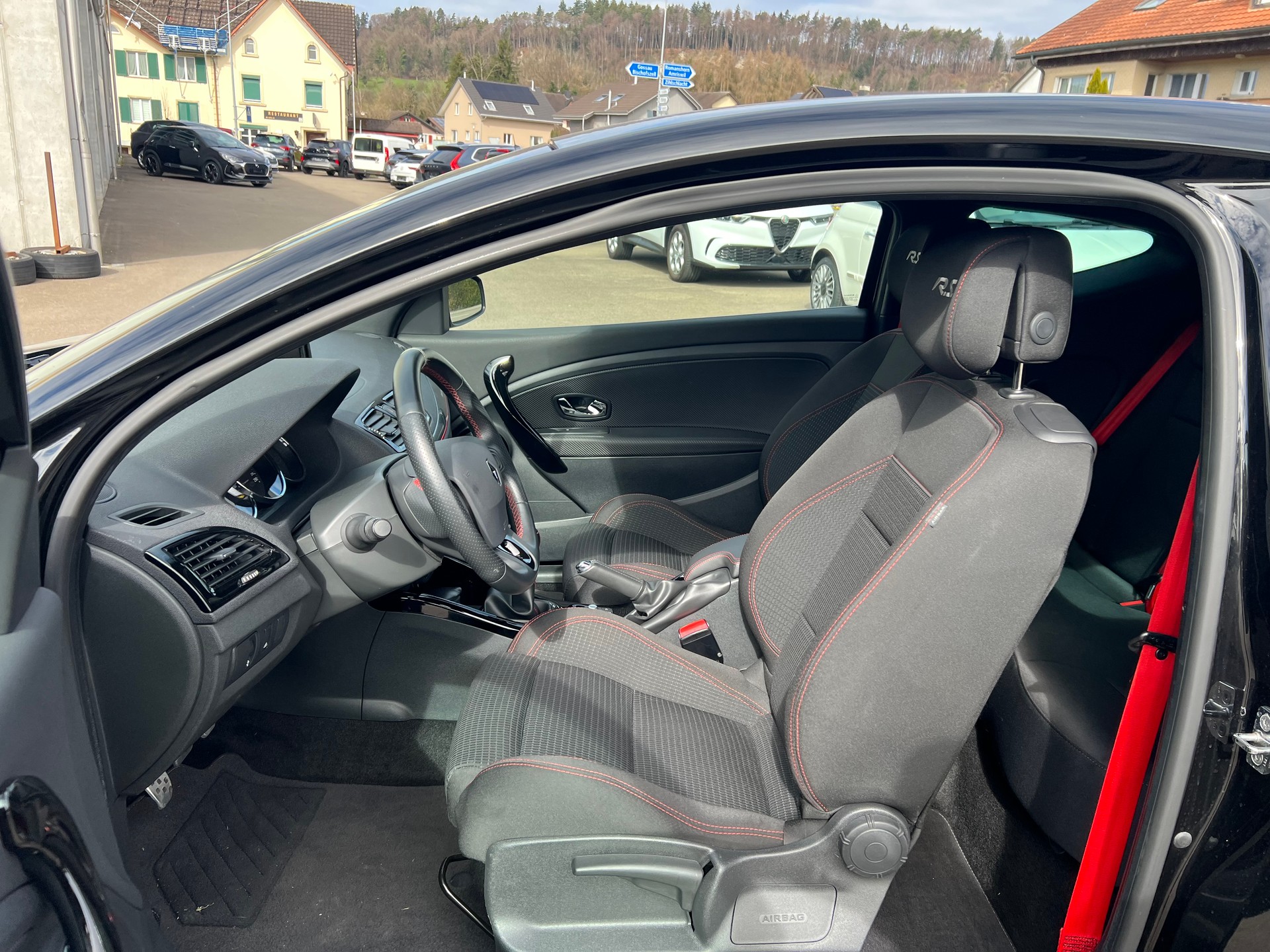 RENAULT Mégane Coupé 2.0 16V Turbo RS-image-9