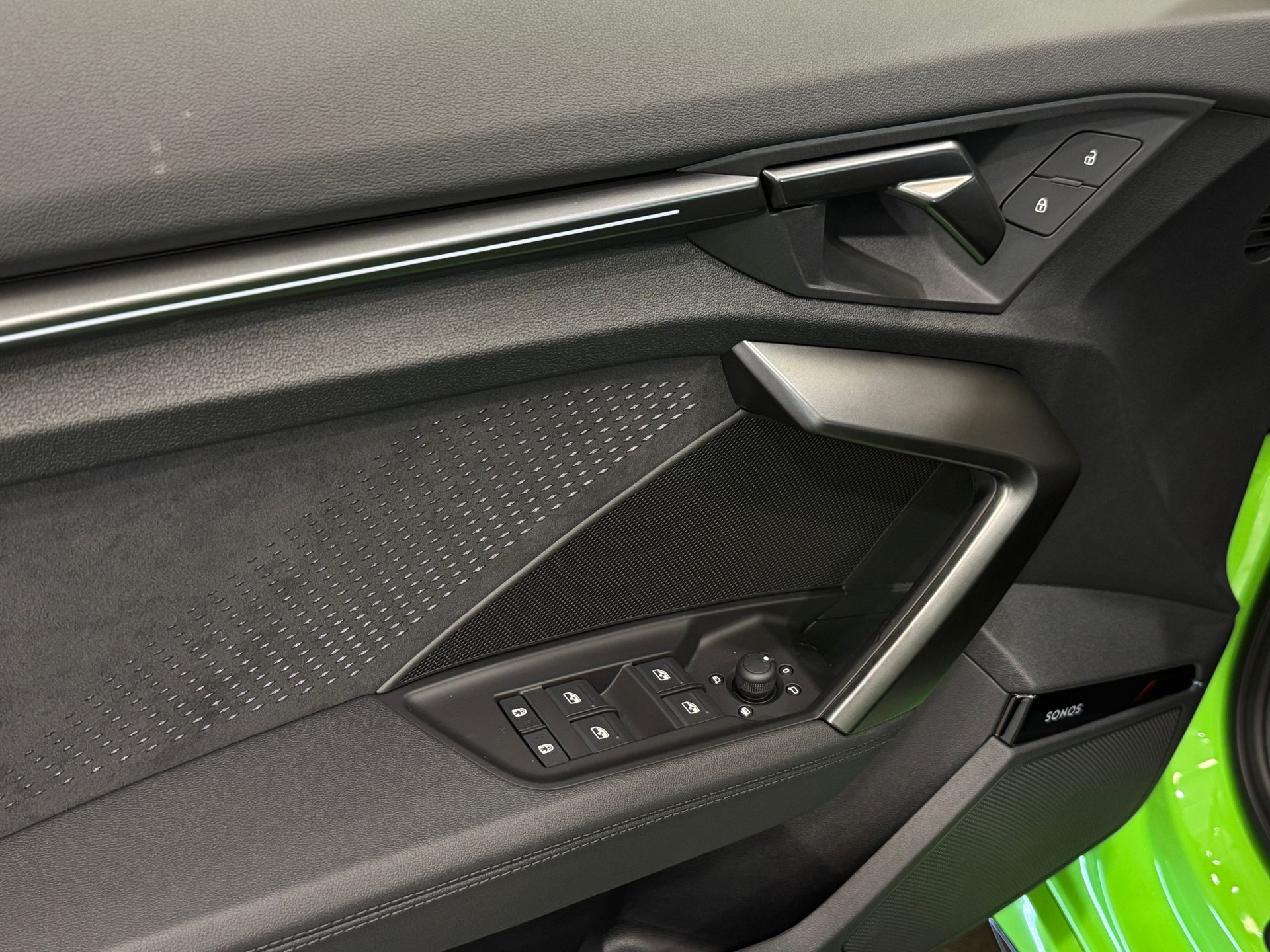 AUDI RS3 Sportback 2.5 TSI competition limited quattro S-tronic *Verde Kyalami*-image-8