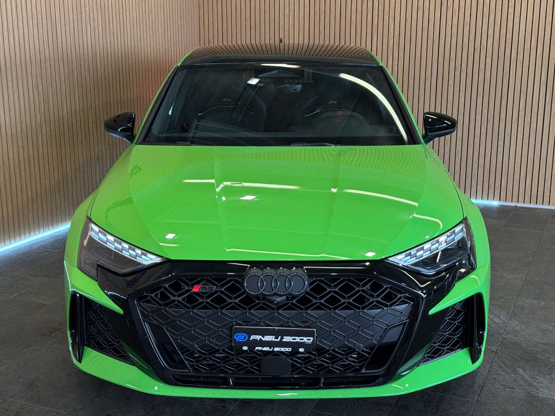 AUDI RS3 Sportback 2.5 TSI competition limited quattro S-tronic *Verde Kyalami*-showroom-element-1