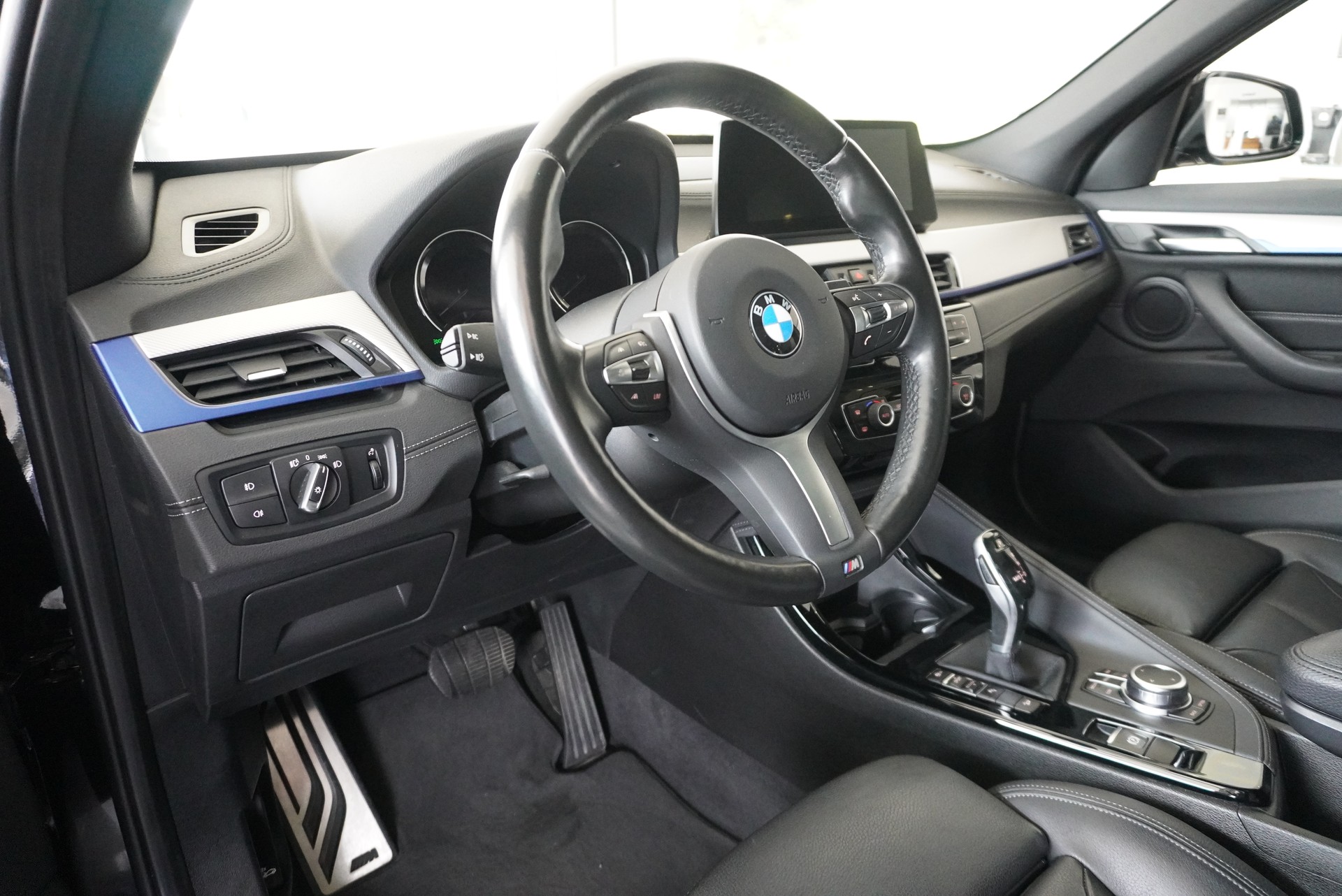 BMW X1 xDrive 20d M Sport Steptronic-image-12