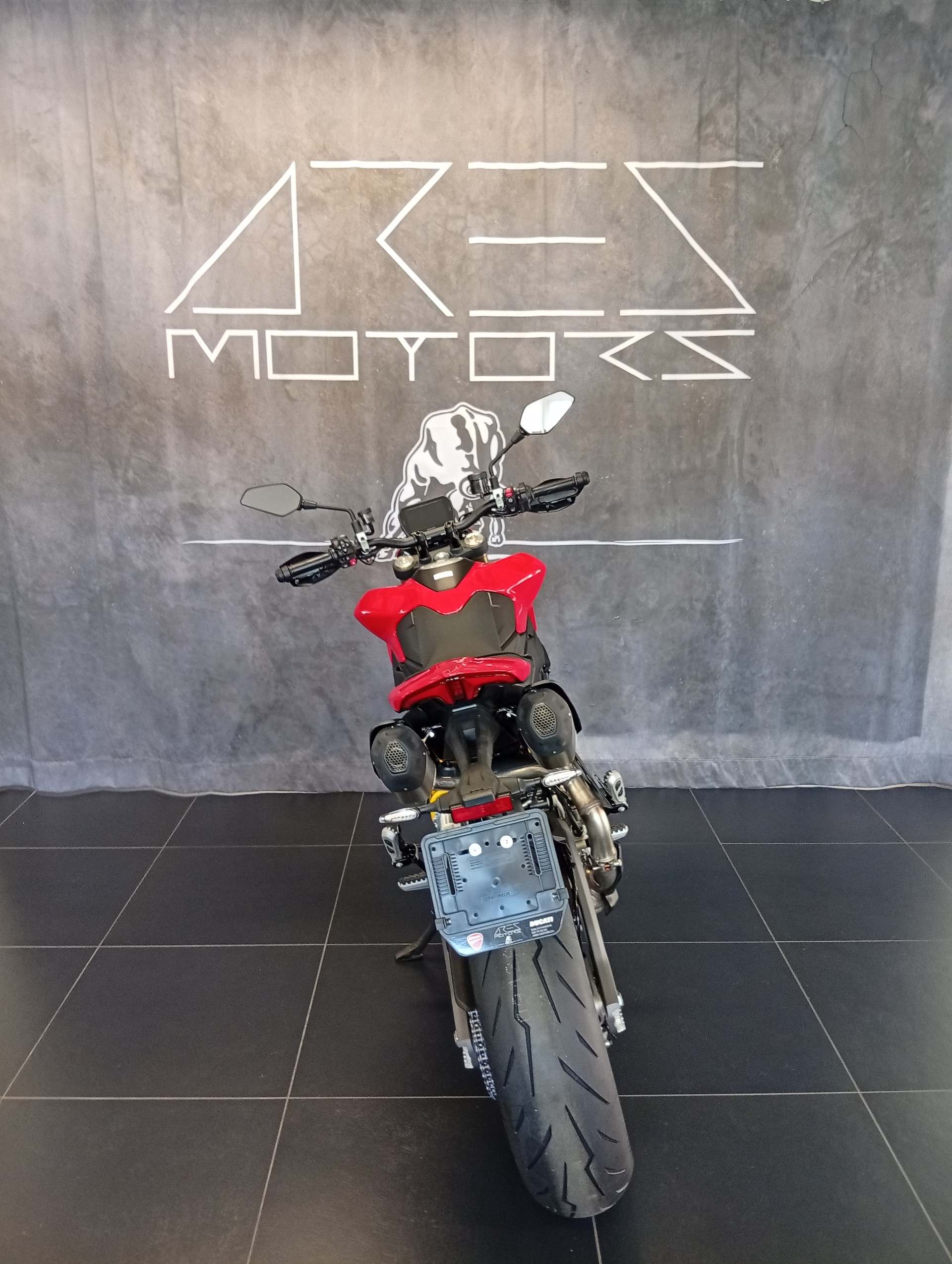 DUCATI HYPERMOTARD V2-image-6