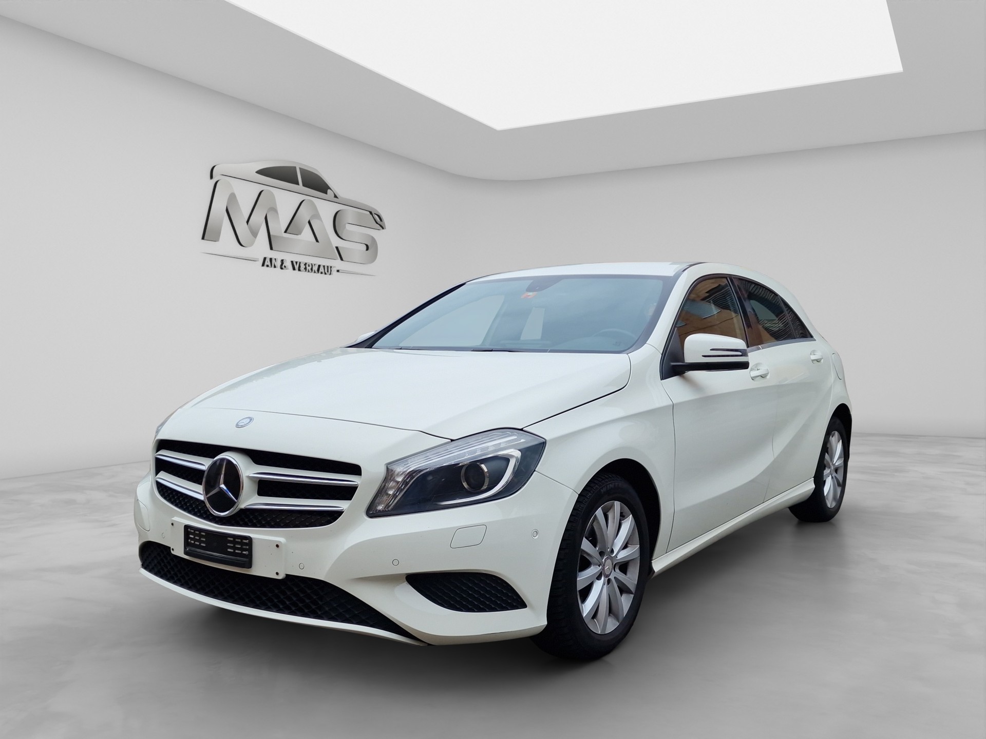 MERCEDES-BENZ A 180 (170) BlueEfficiency Classic-image-0