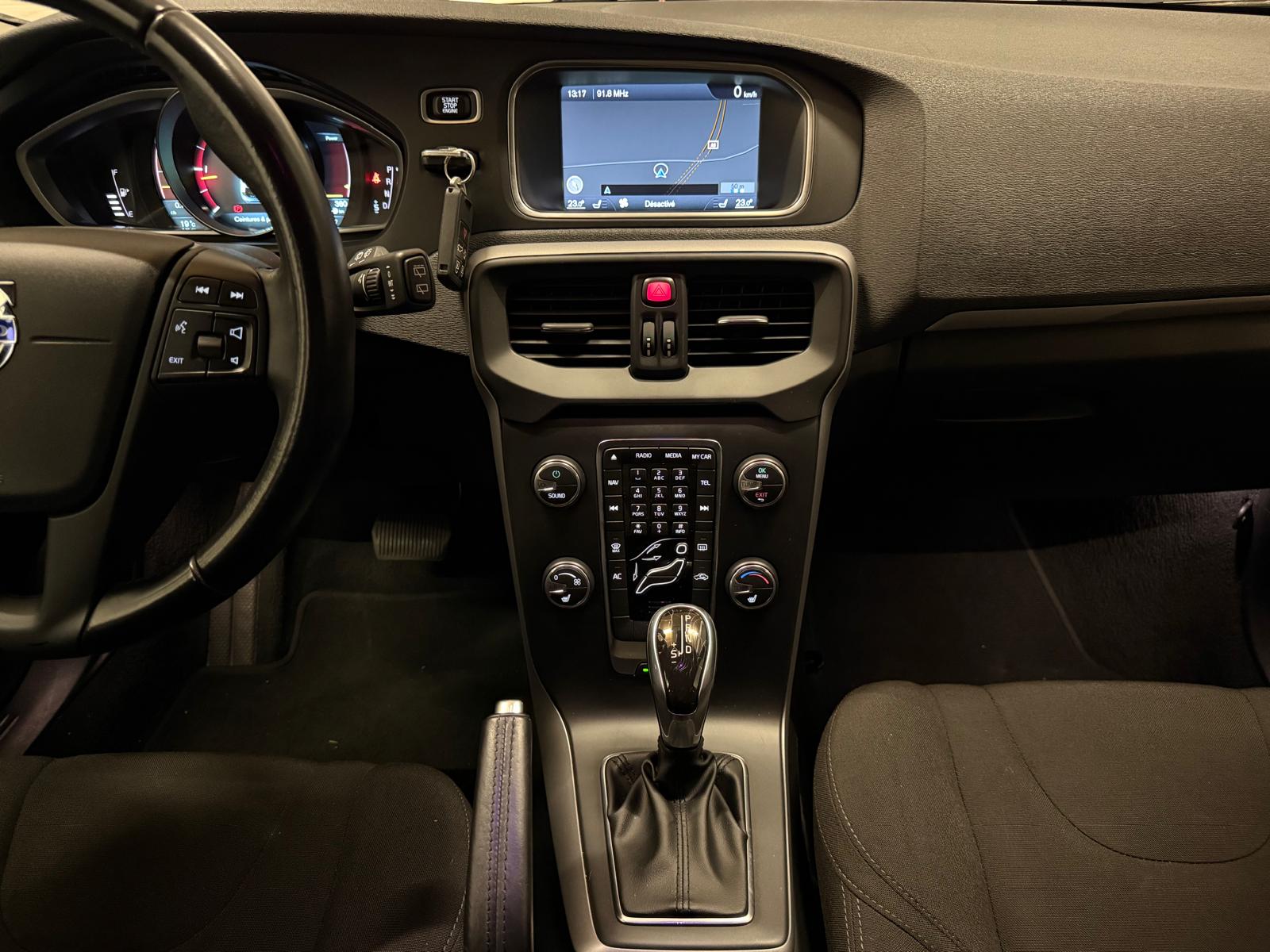 VOLVO V40 D2 Powershift-image-21