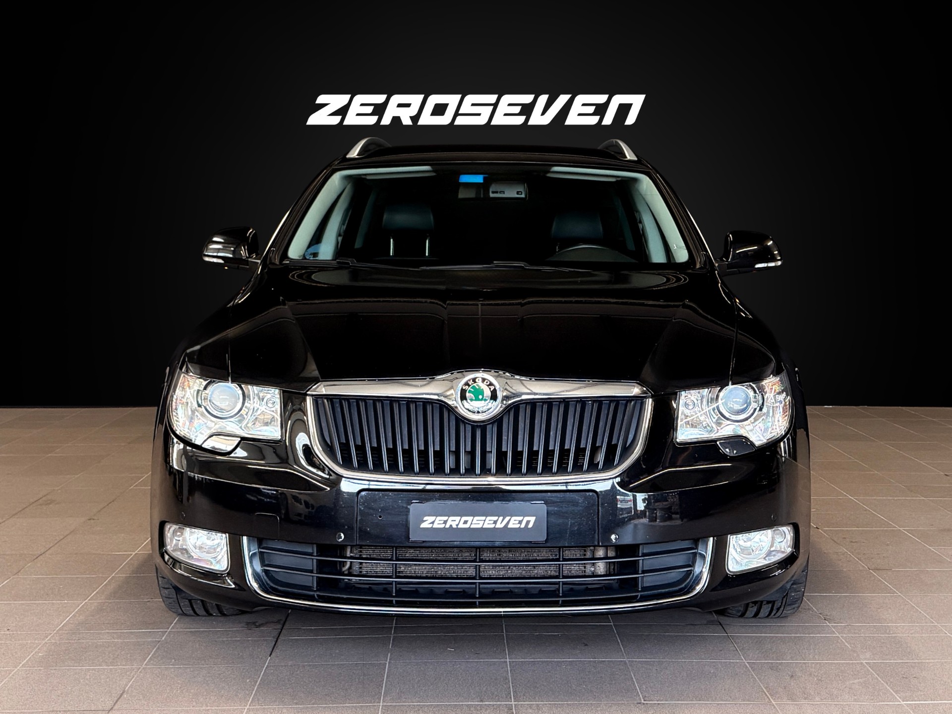 SKODA Superb Combi 2.0 TDi Elegance 4x4 DSG-image-11