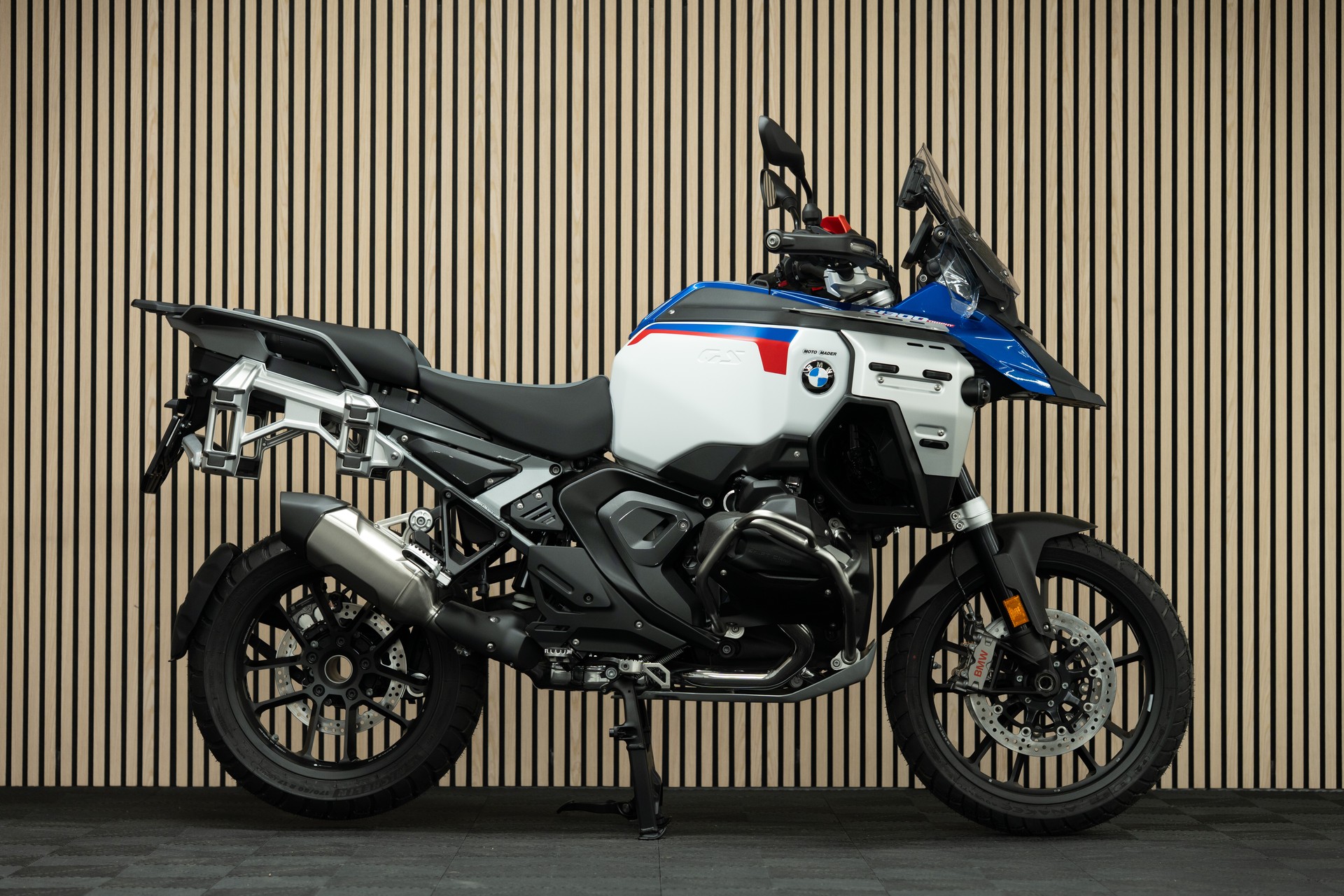 BMW R 1300 GS Adventure mit 0.9% Leasing und CHF 1'500.- Boxer PrĂ€mie đ€đ„-image-0