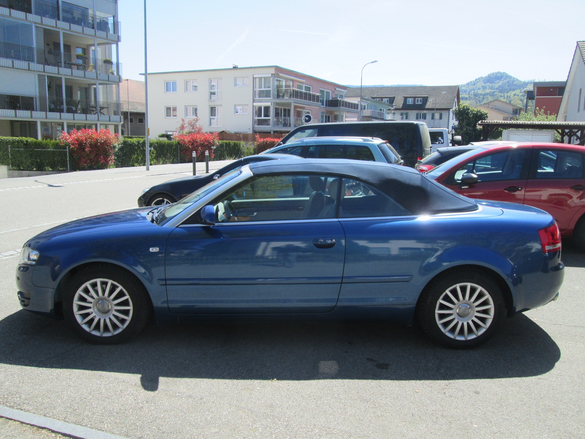 AUDI A4 Cabriolet 1.8 Turbo-image-1
