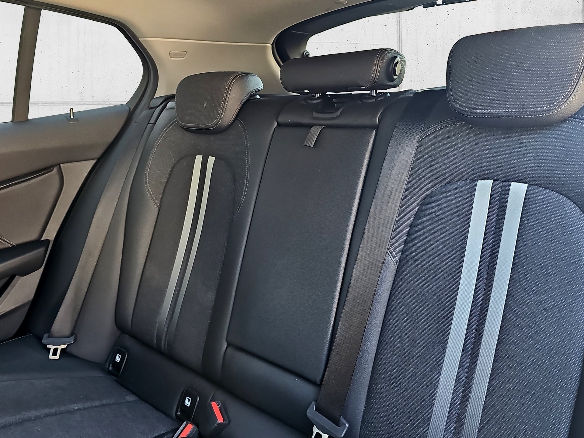 BMW 120i Sport Line Steptronic-image-27