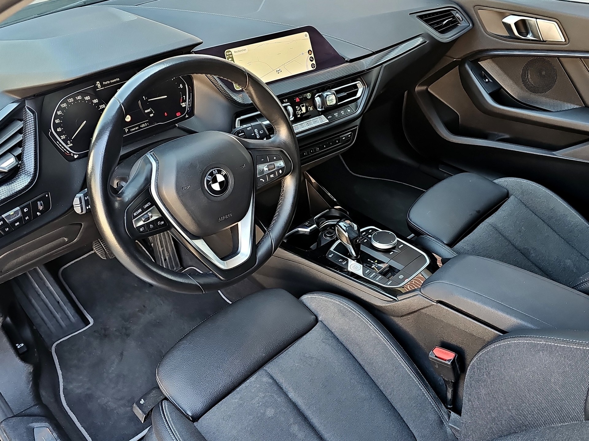 BMW 120i Sport Line Steptronic-image-11
