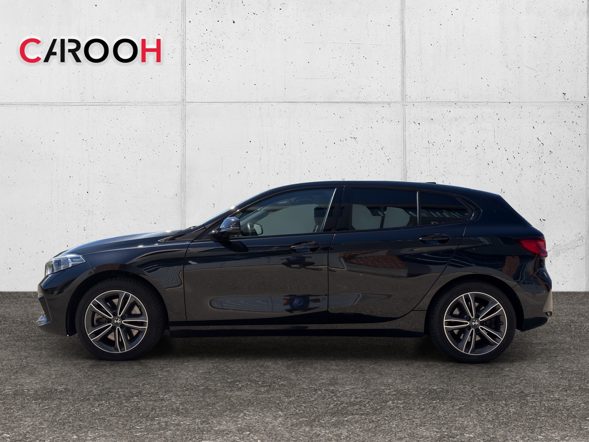 BMW 120i Sport Line Steptronic-showroom-element-3