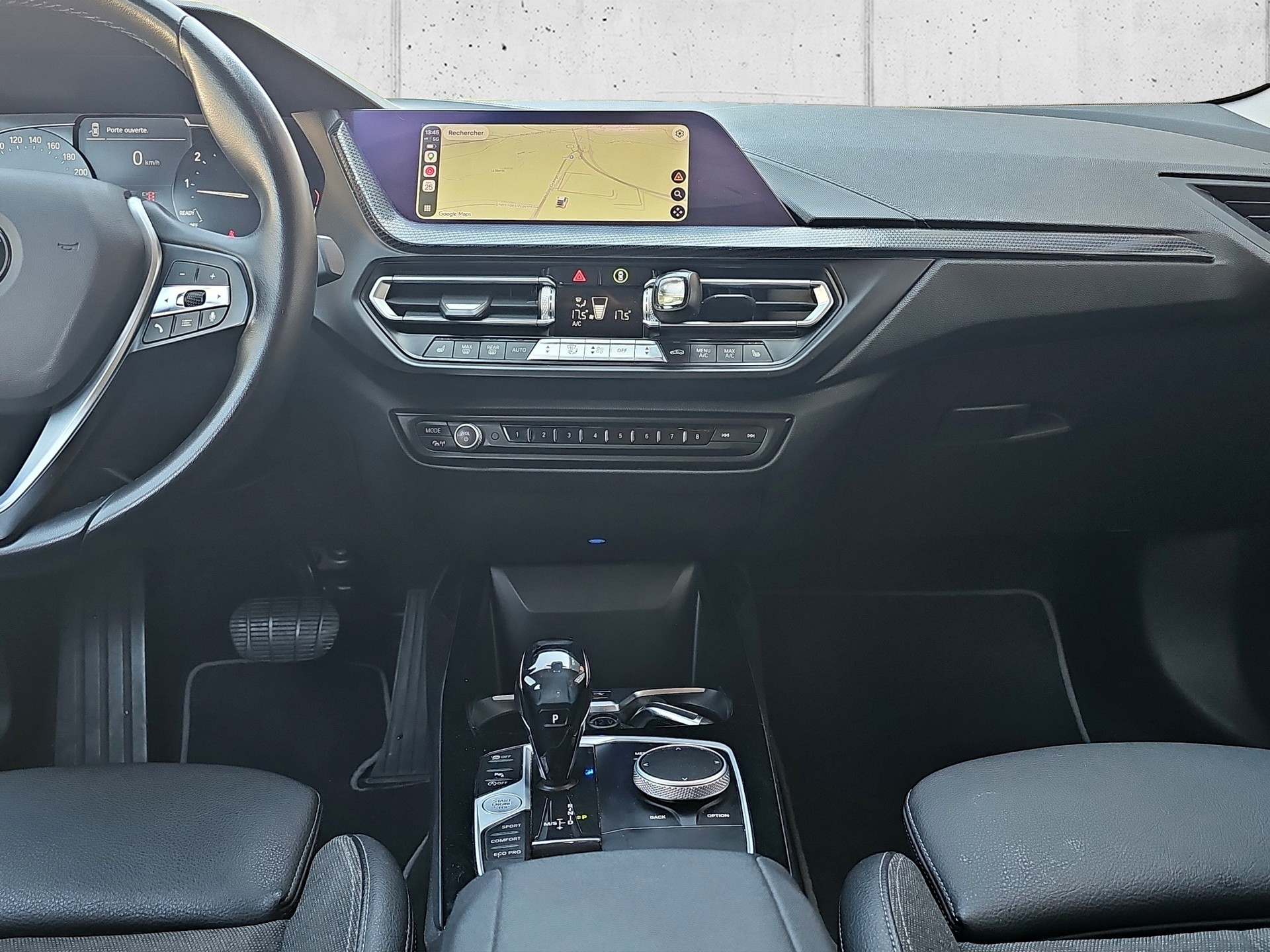 BMW 120i Sport Line Steptronic-image-18
