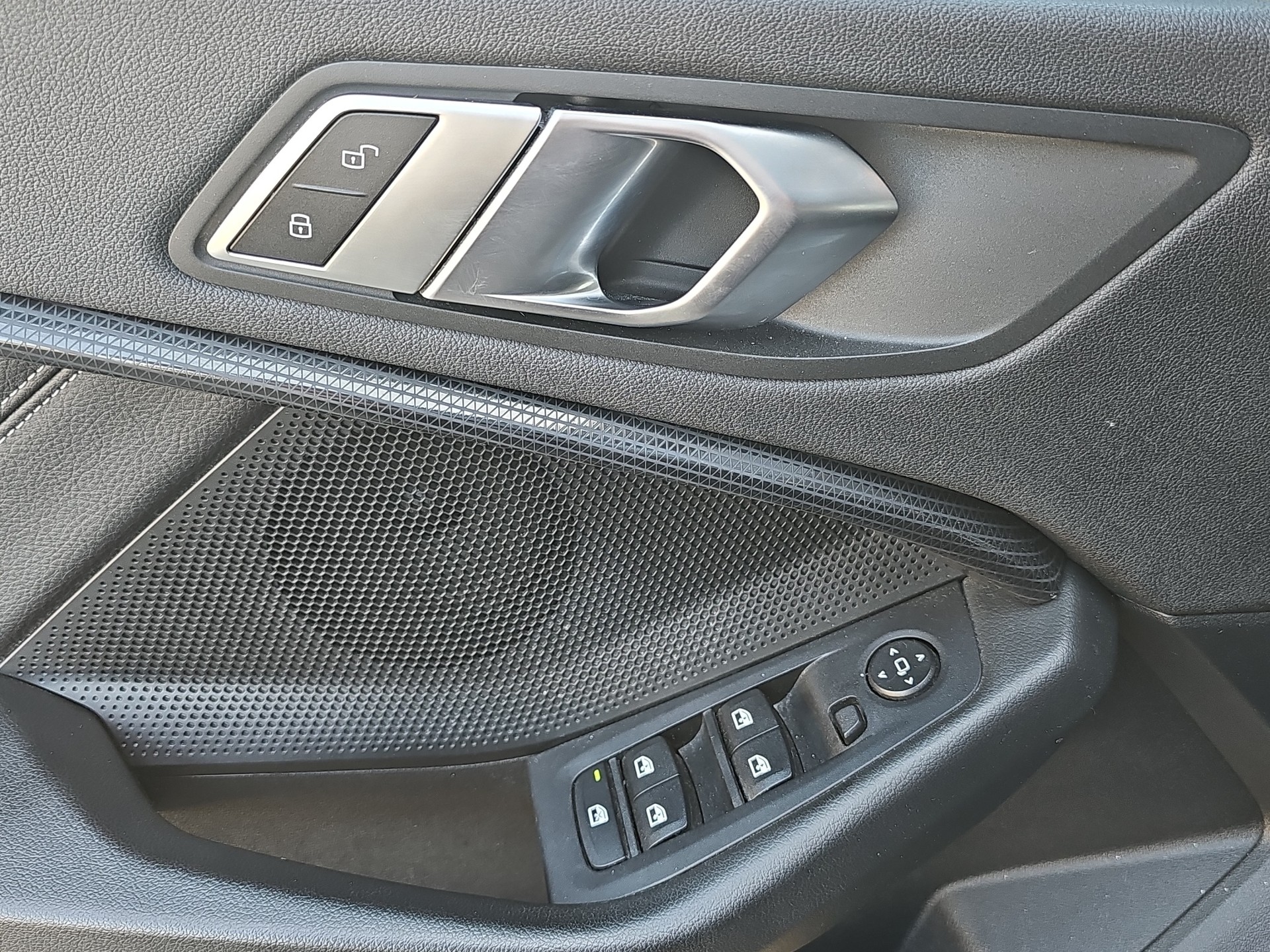 BMW 120i Sport Line Steptronic-image-26