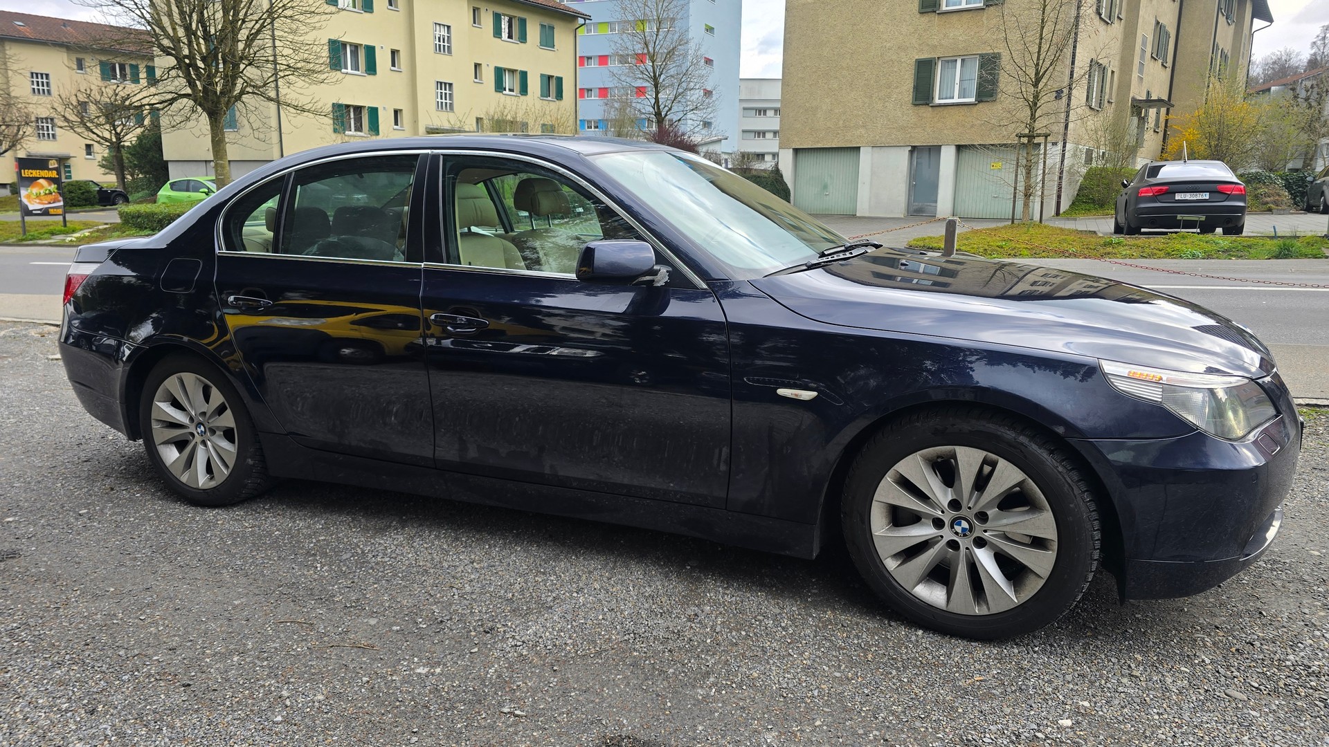 BMW 535d-showroom-element-3