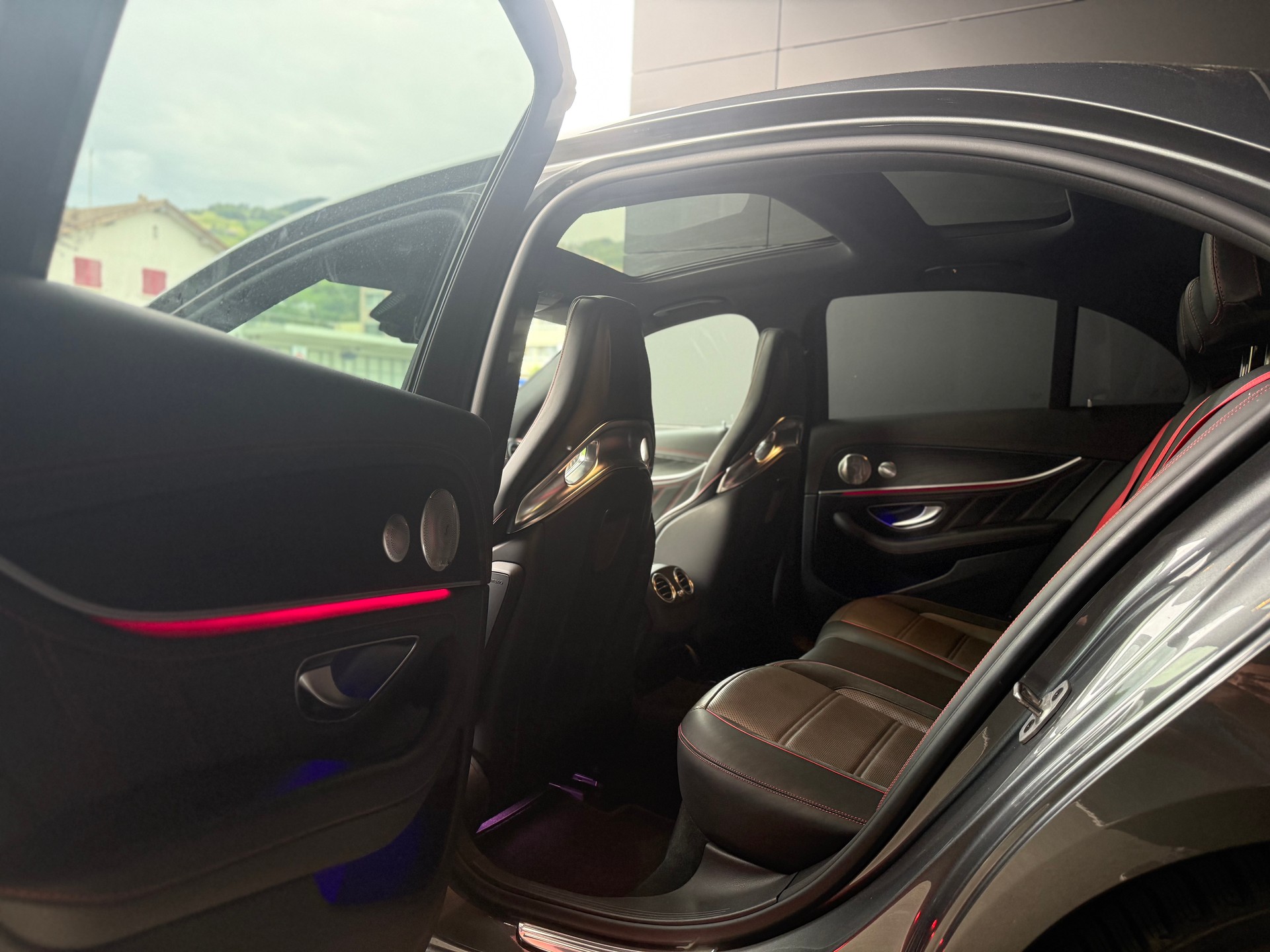 MERCEDES-BENZ AMG E 53 4Matic+ Speedshift 9G-TCT-image-7