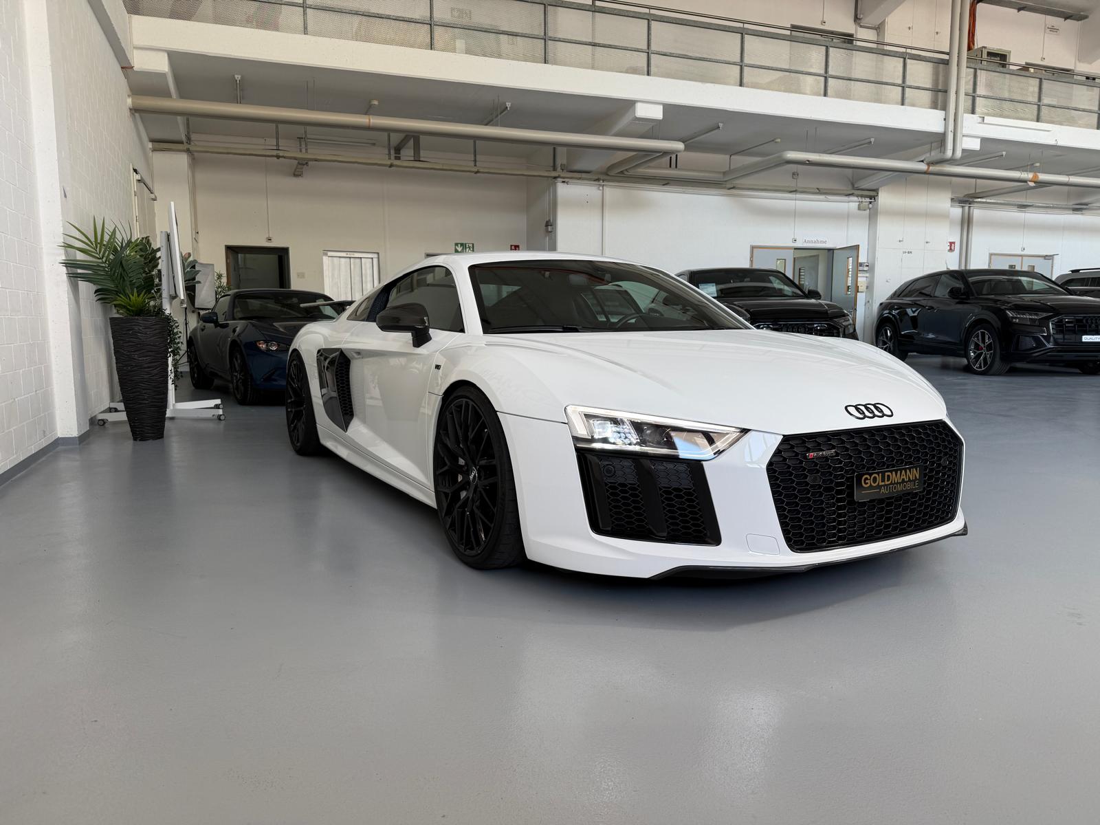 AUDI R8 Coupé 5.2 RWS S-Tronic-image-4