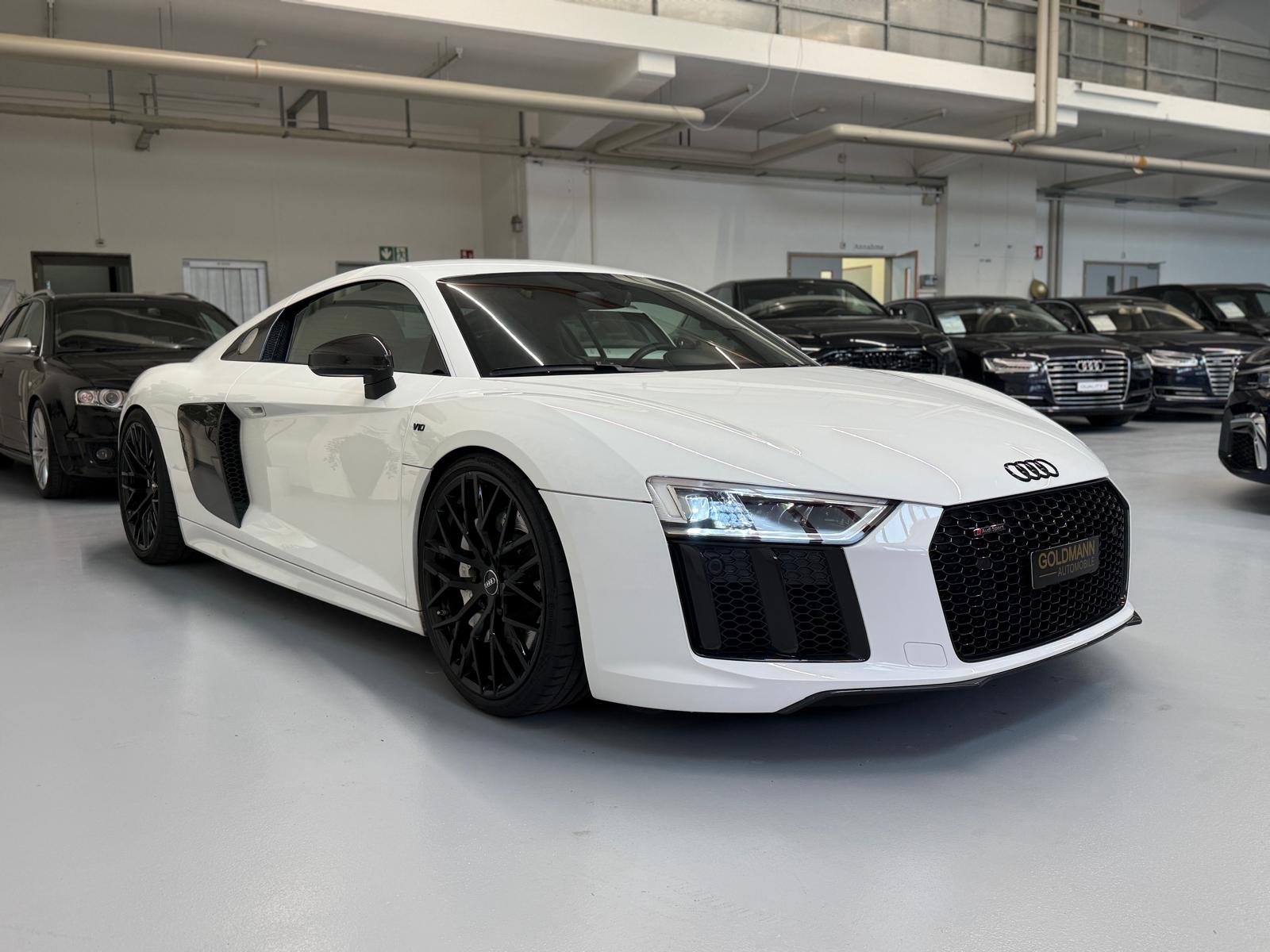 AUDI R8 Coupé 5.2 RWS S-Tronic-image-6