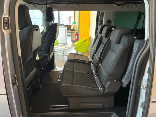 PEUGEOT PANAMA URBAN U11+ TRAVELLER 180CV EAT8-image-12