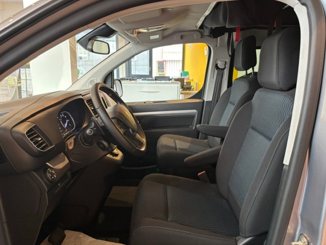 PEUGEOT PANAMA URBAN U11+ TRAVELLER 180CV EAT8-image-18
