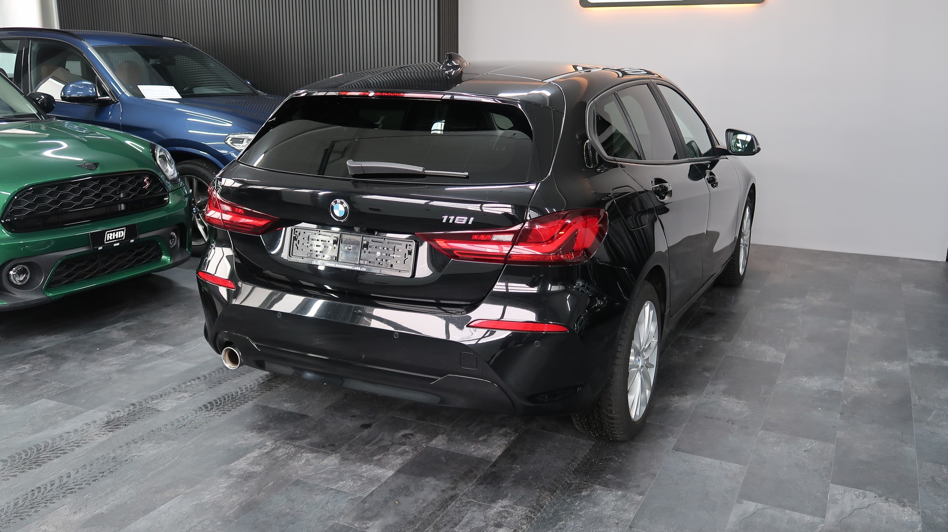 BMW 118i Steptronic / BMW GARANTIE-image-9