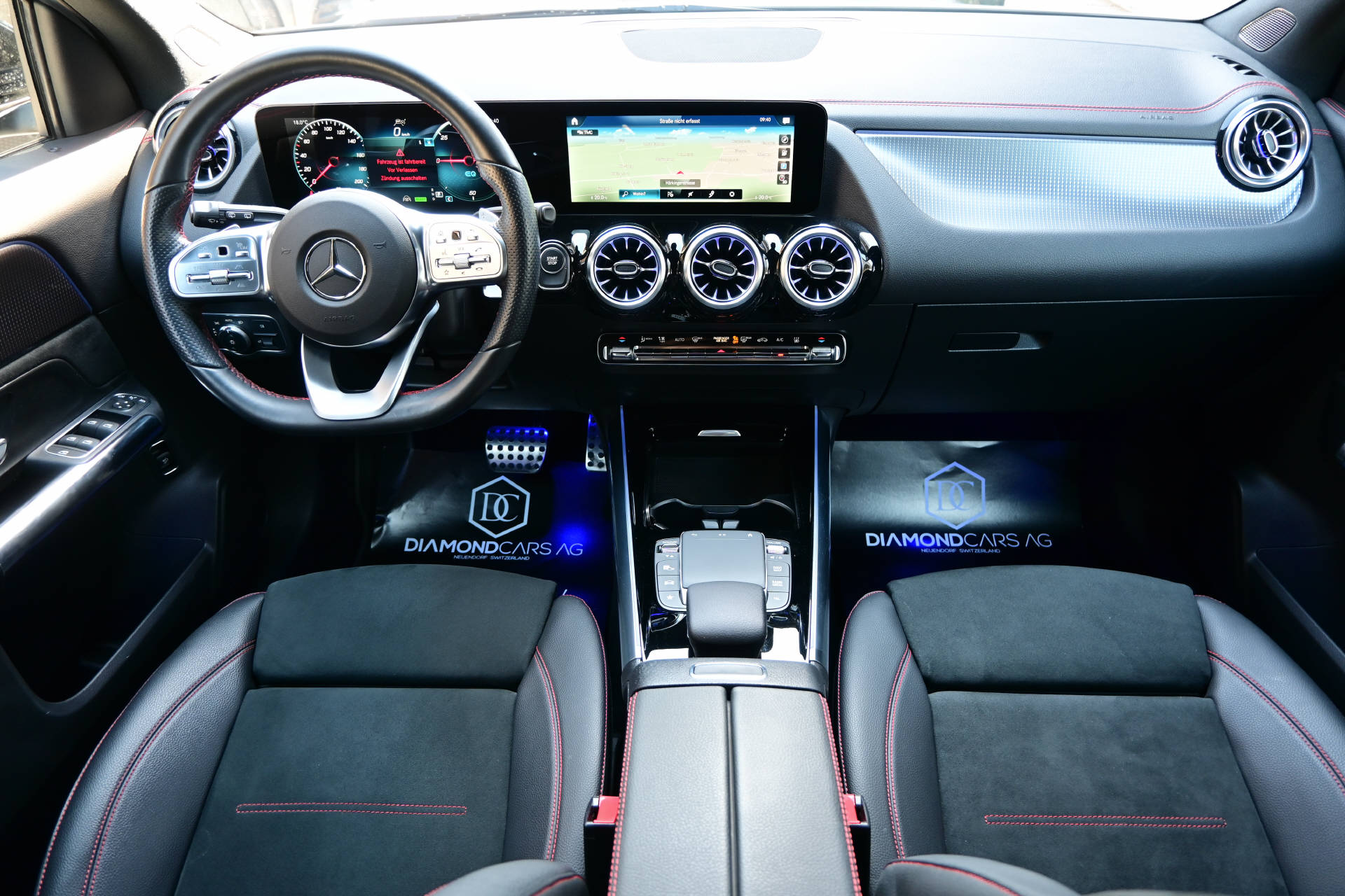 MERCEDES-BENZ EQA 250 AMG Line-image-12