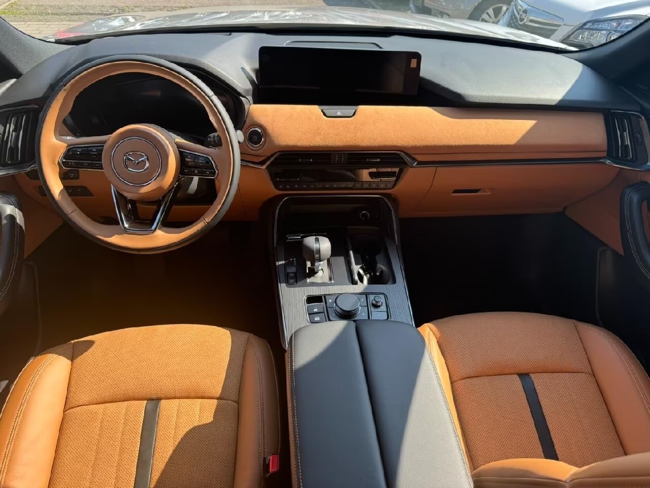 MAZDA CX-80 e-Skyactiv D254 MHEV AWD Homura Plus-showroom-element-3