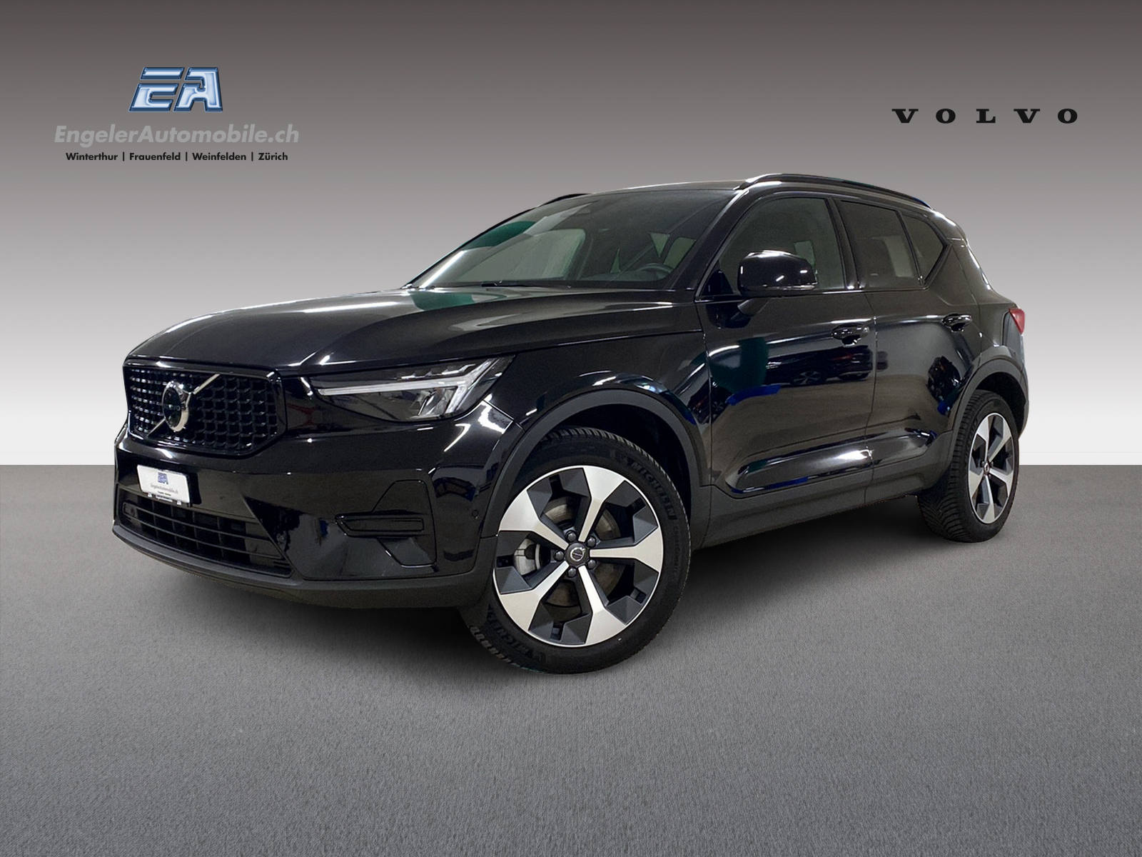 VOLVO XC40 2.0 B3 MH Plus Dark