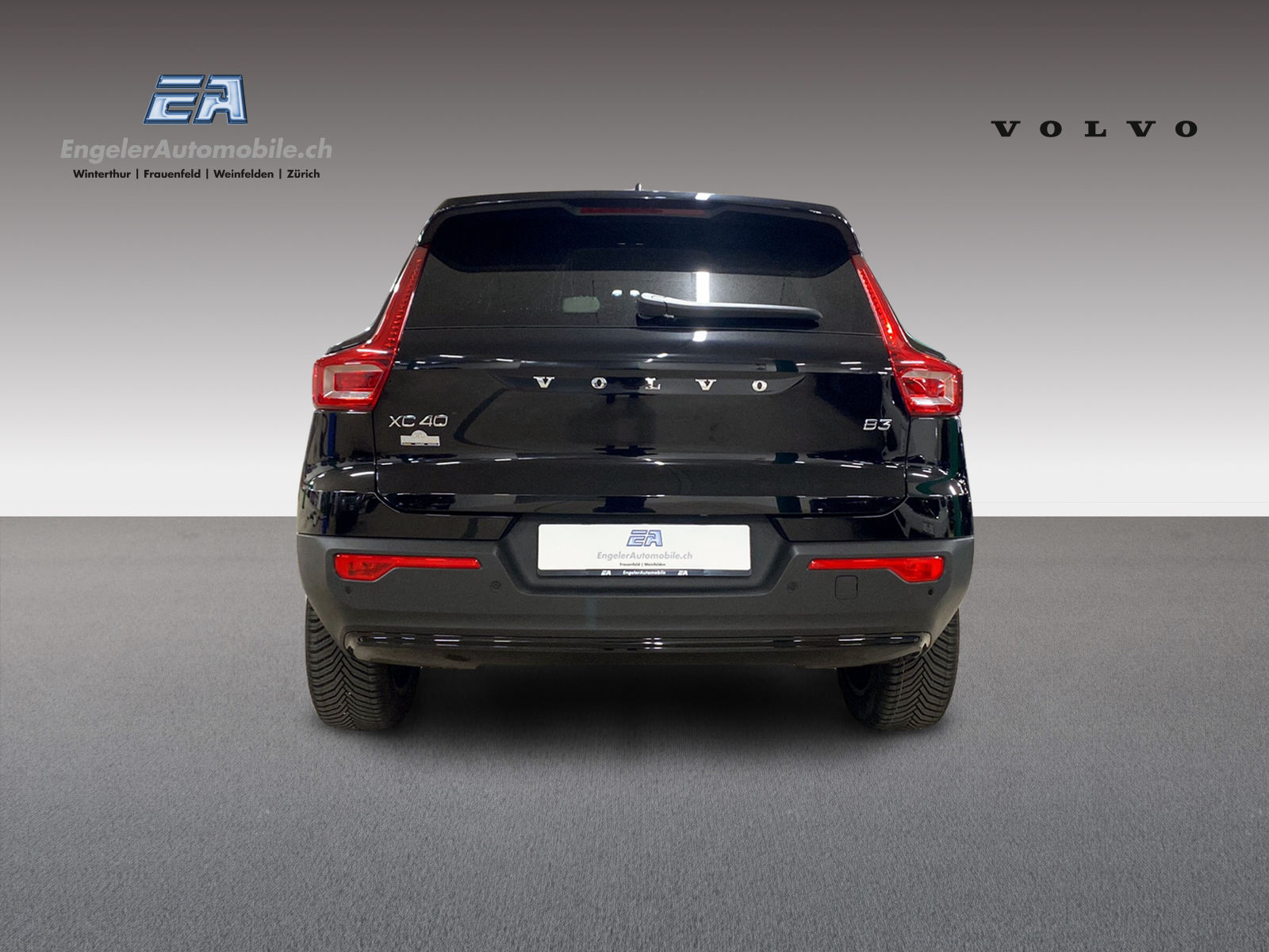 VOLVO XC40 2.0 B3 MH Plus Dark-image-4