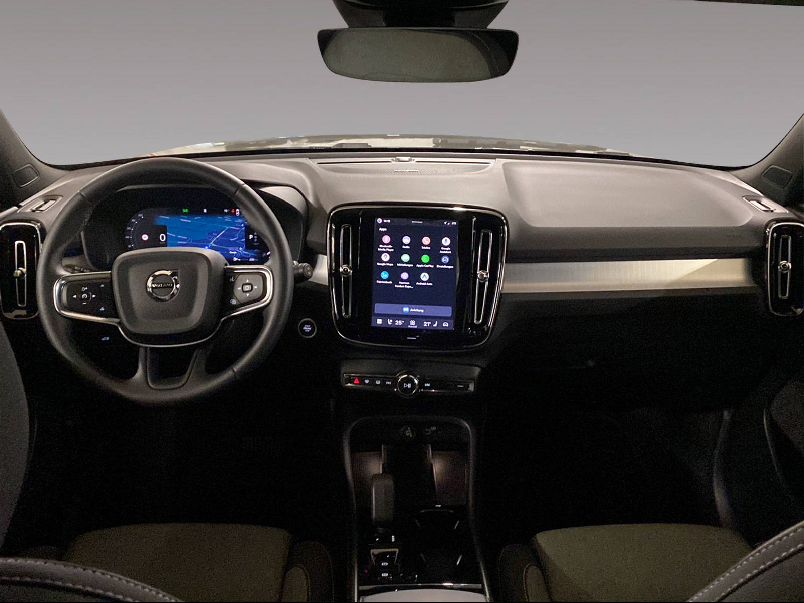 VOLVO XC40 2.0 B3 MH Plus Dark-image-7