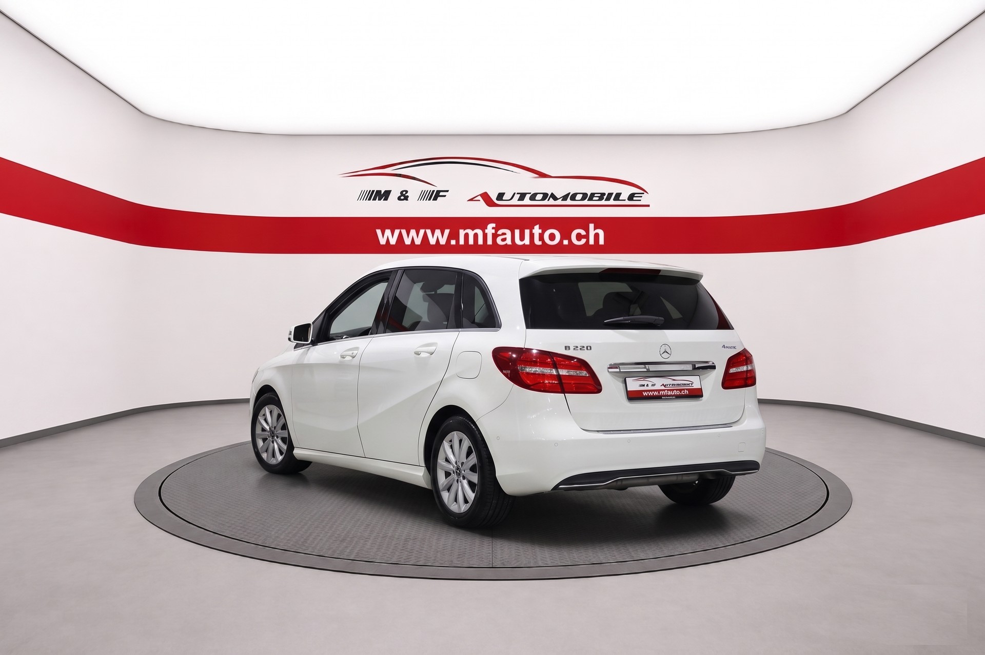 MERCEDES-BENZ B 220 Style 4m CH FAHRZEUG AUS 1. HAND-showroom-element-2