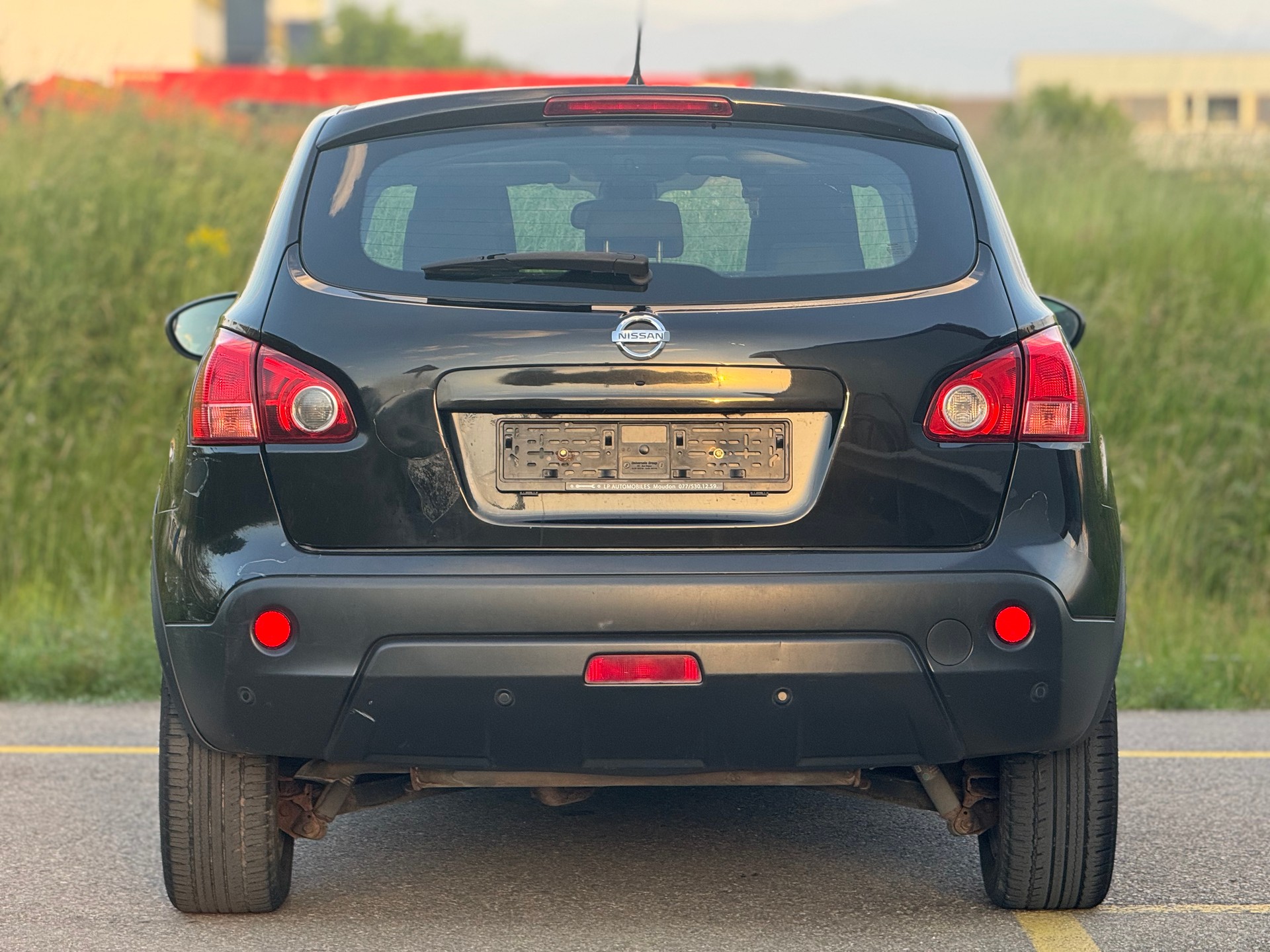 NISSAN Qashqai 2.0 4WD visia-image-4