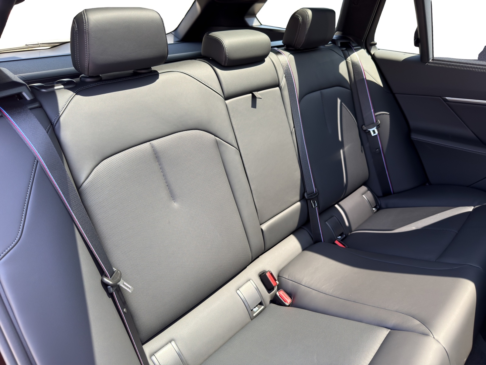 BMW M5 xDrive Touring-image-18