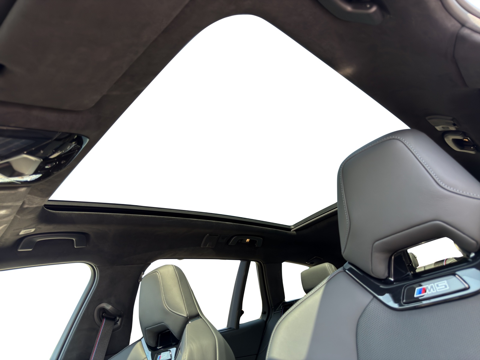 BMW M5 xDrive Touring-image-20