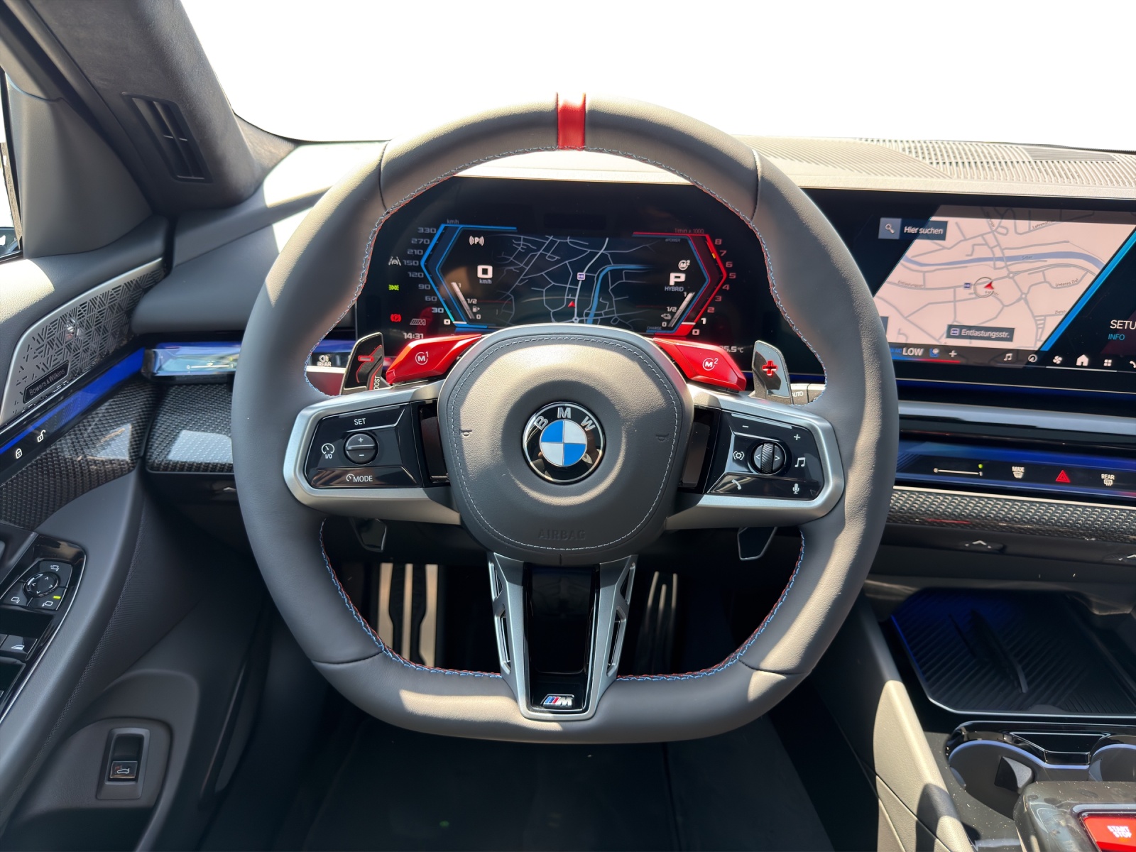 BMW M5 xDrive Touring-image-10
