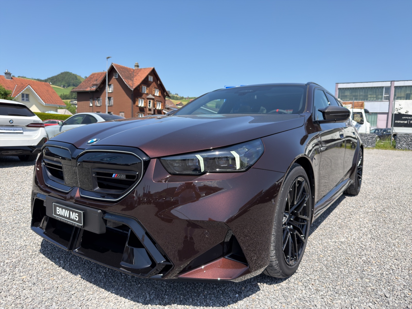 BMW M5 xDrive Touring-image-25