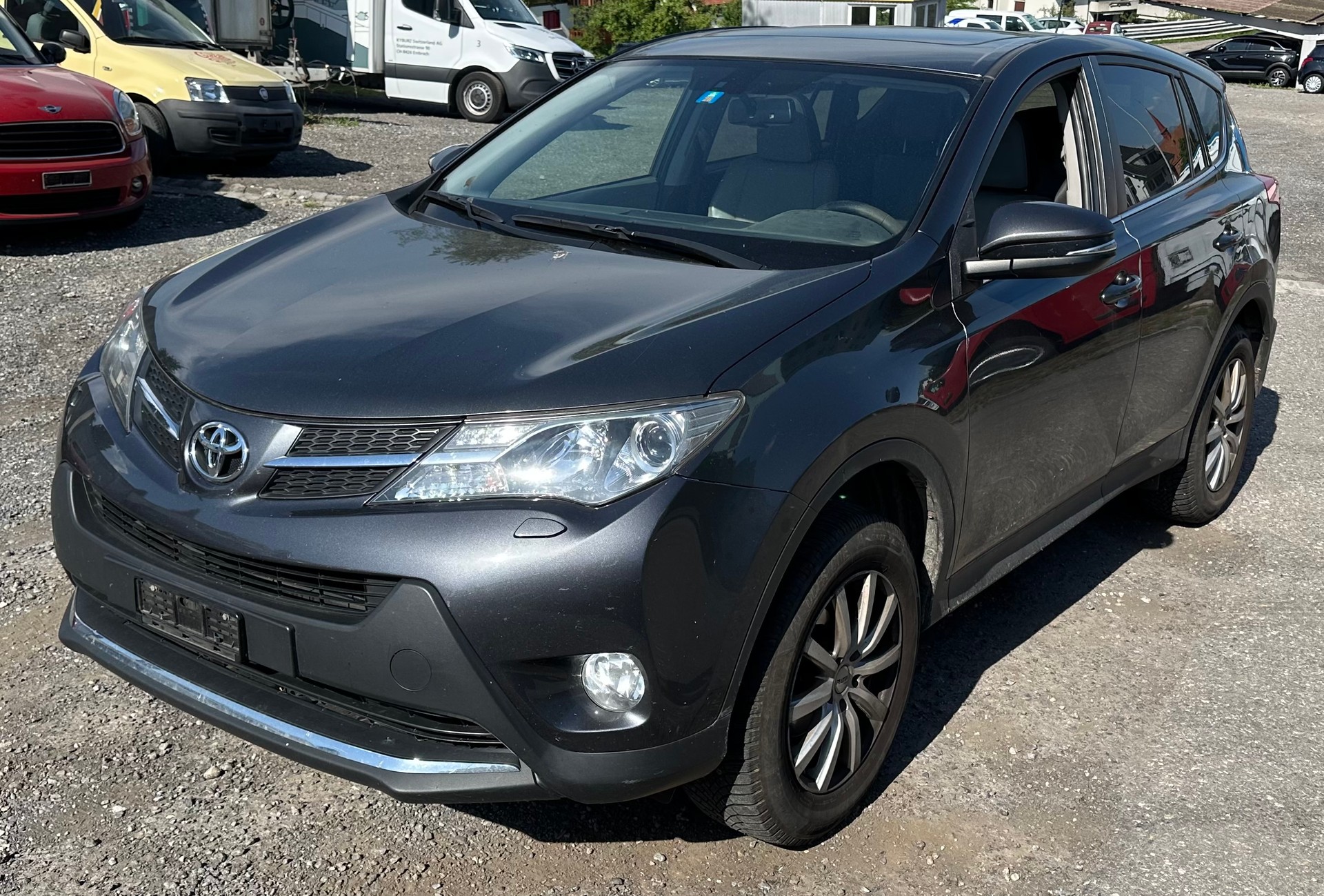 TOYOTA RAV-4 2.2D-CAT Sol Premium AT