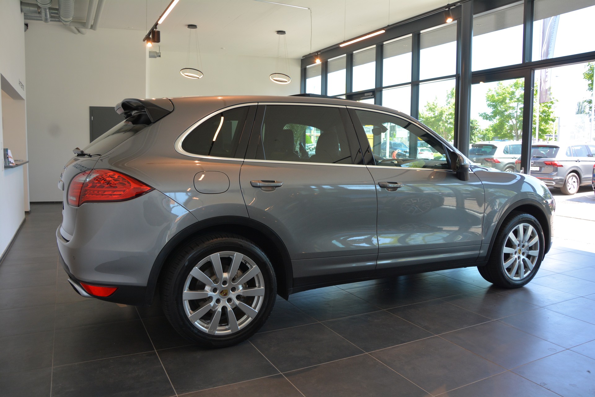 PORSCHE Cayenne S Diesel-image-6