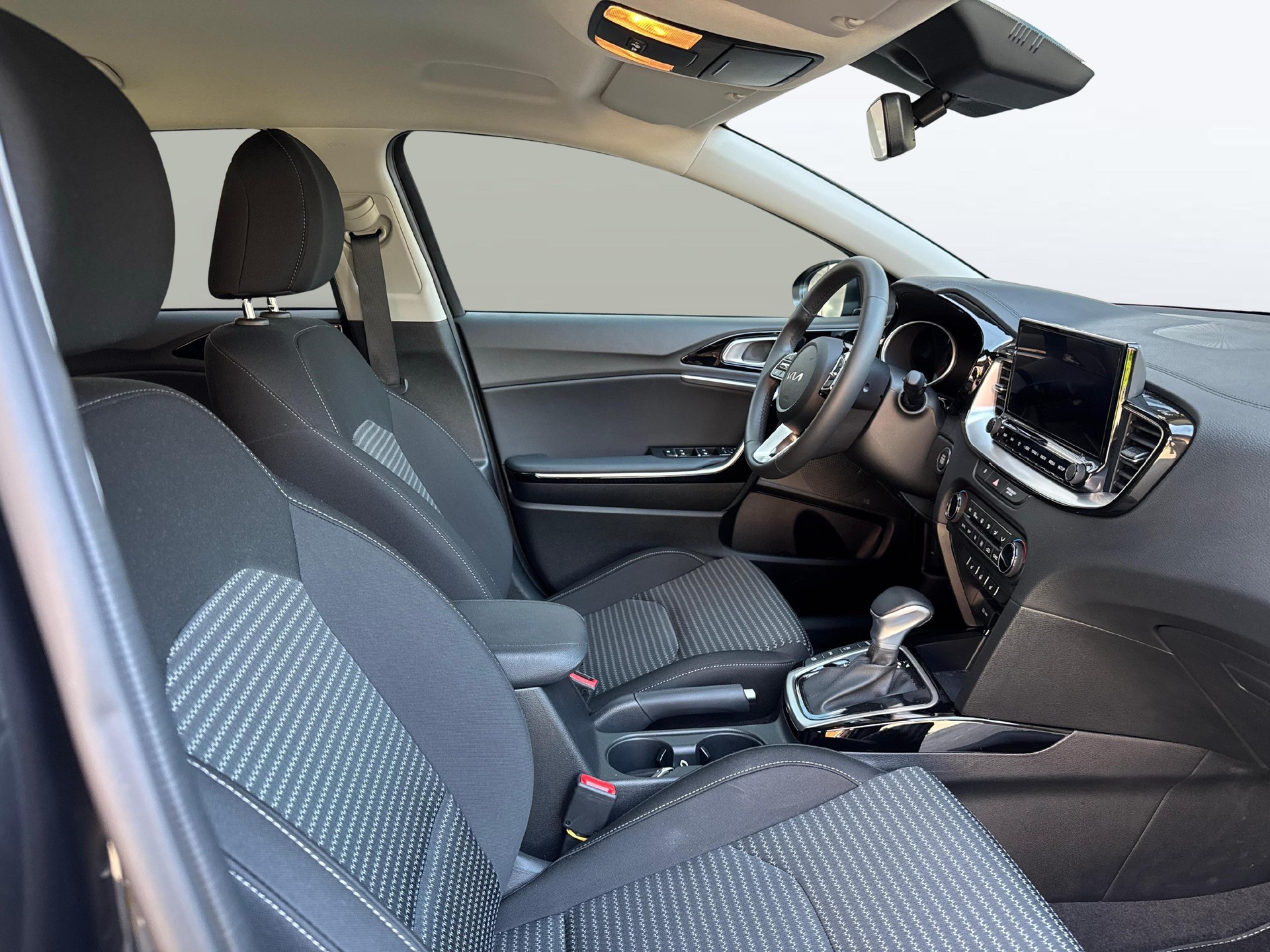 KIA Ceed SW 1.5 T-GDi Power-image-9