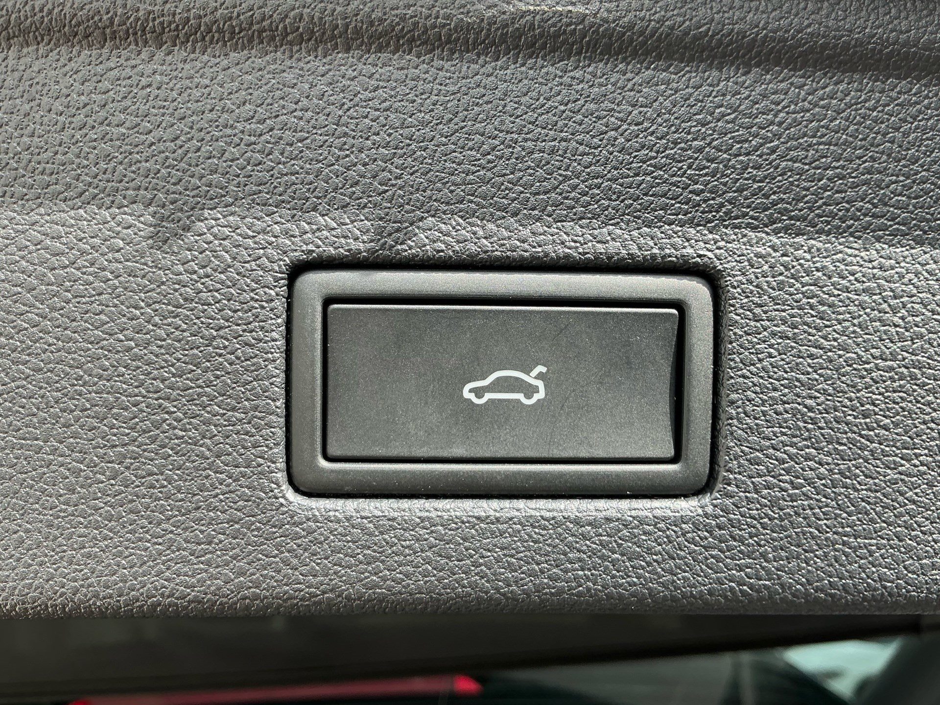 VW Touareg 3.0 TDI 231PS 4MOTION ***INNOVISIONS COCKPIT & ANHÄNGEKUPPLUNG ***-image-21