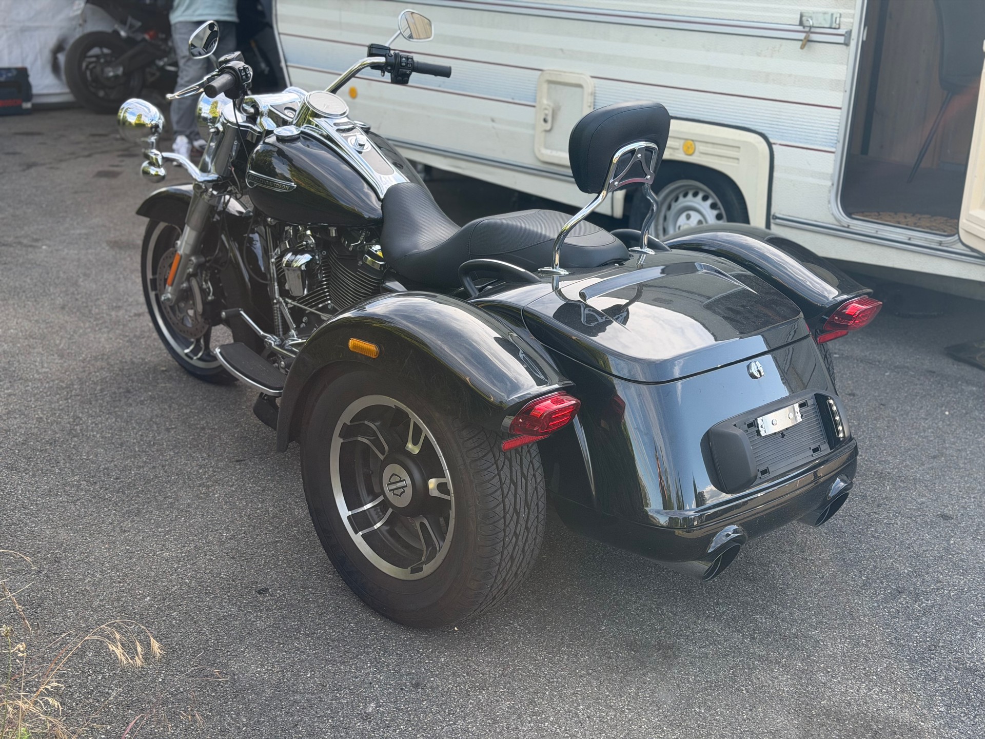 HARLEY-DAVIDSON FLRT Freewheeler-image-3