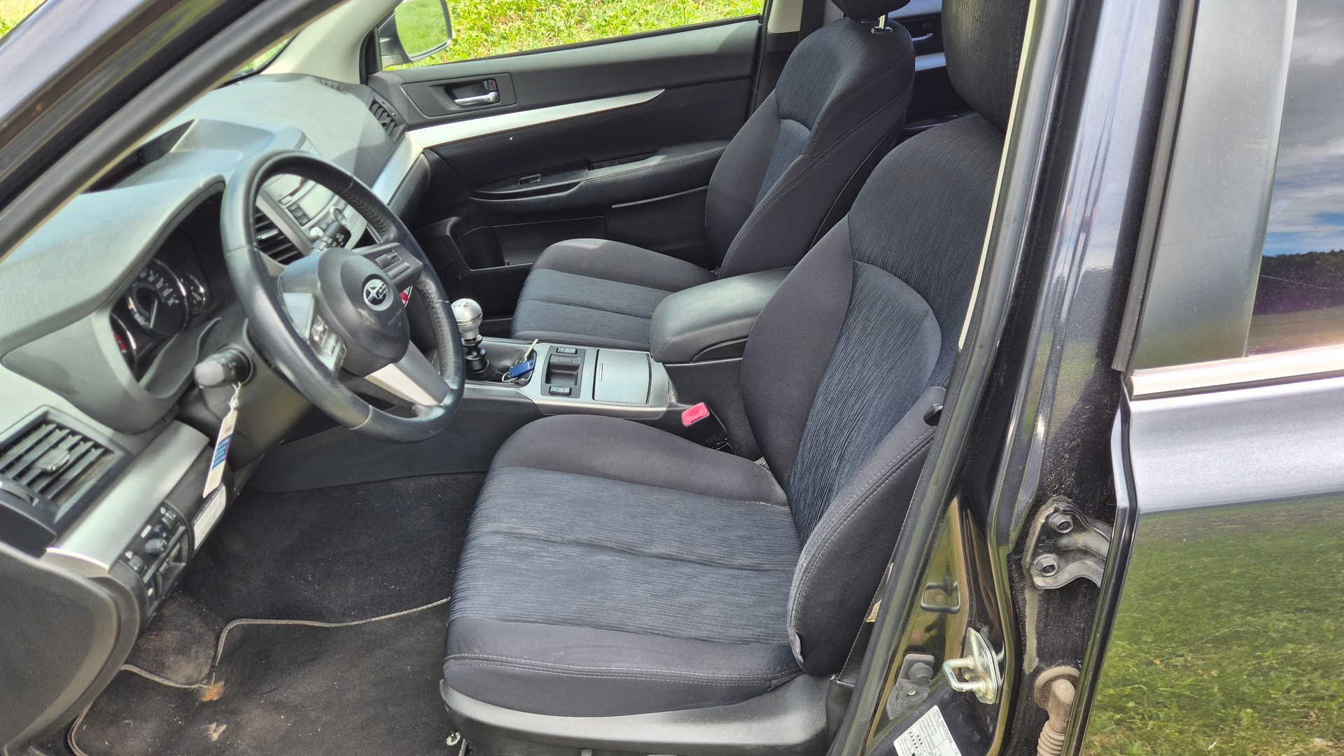 SUBARU Legacy 2.0i Swiss AWD Lineartronic-image-4