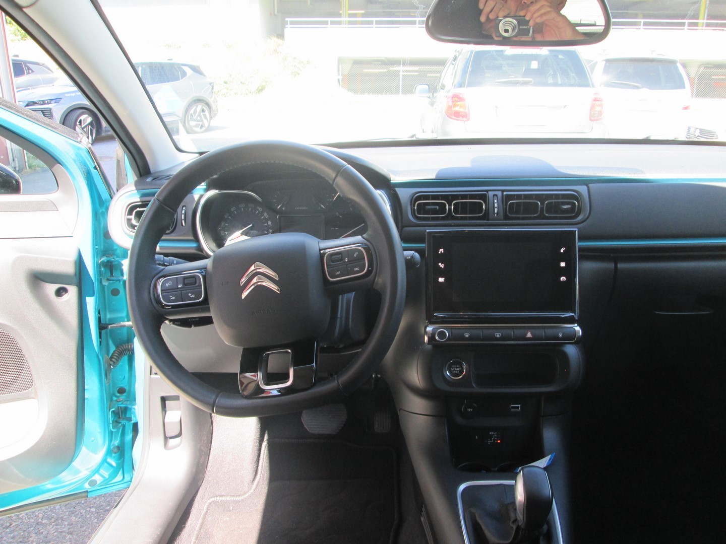 CITROEN C3 1.2i PureTech Swiss Edition EAT6-image-7
