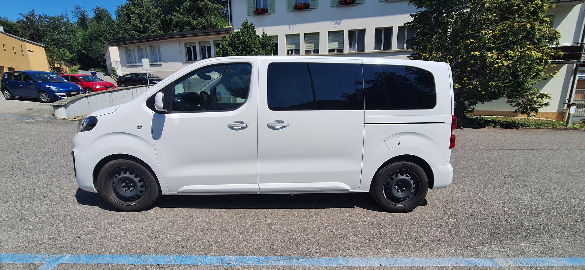 OPEL Zafira Life 2.0 CDTI Edition M Automatik-showroom-element-2