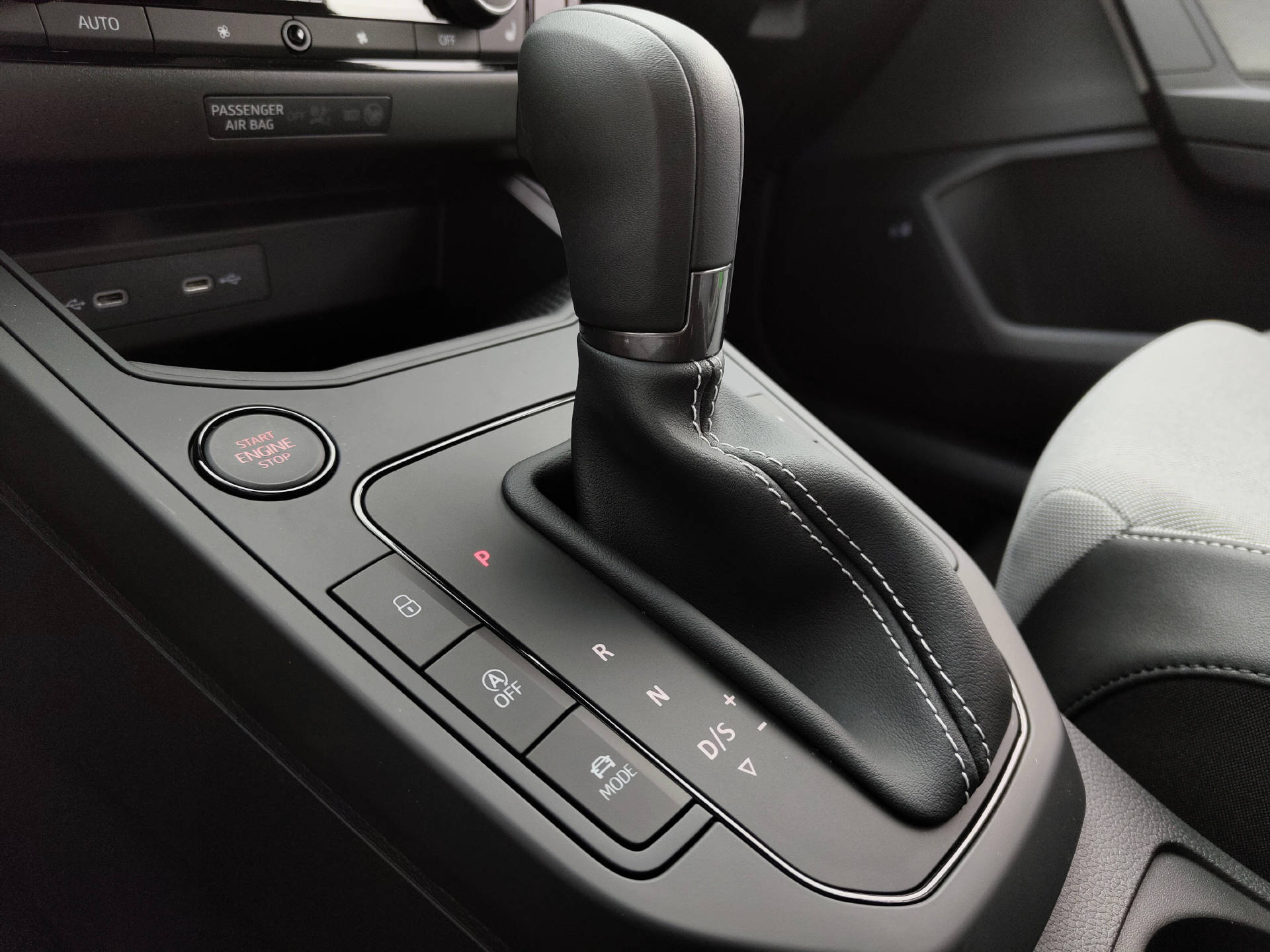 SEAT Arona 1.5 TSI FR DSG-image-11