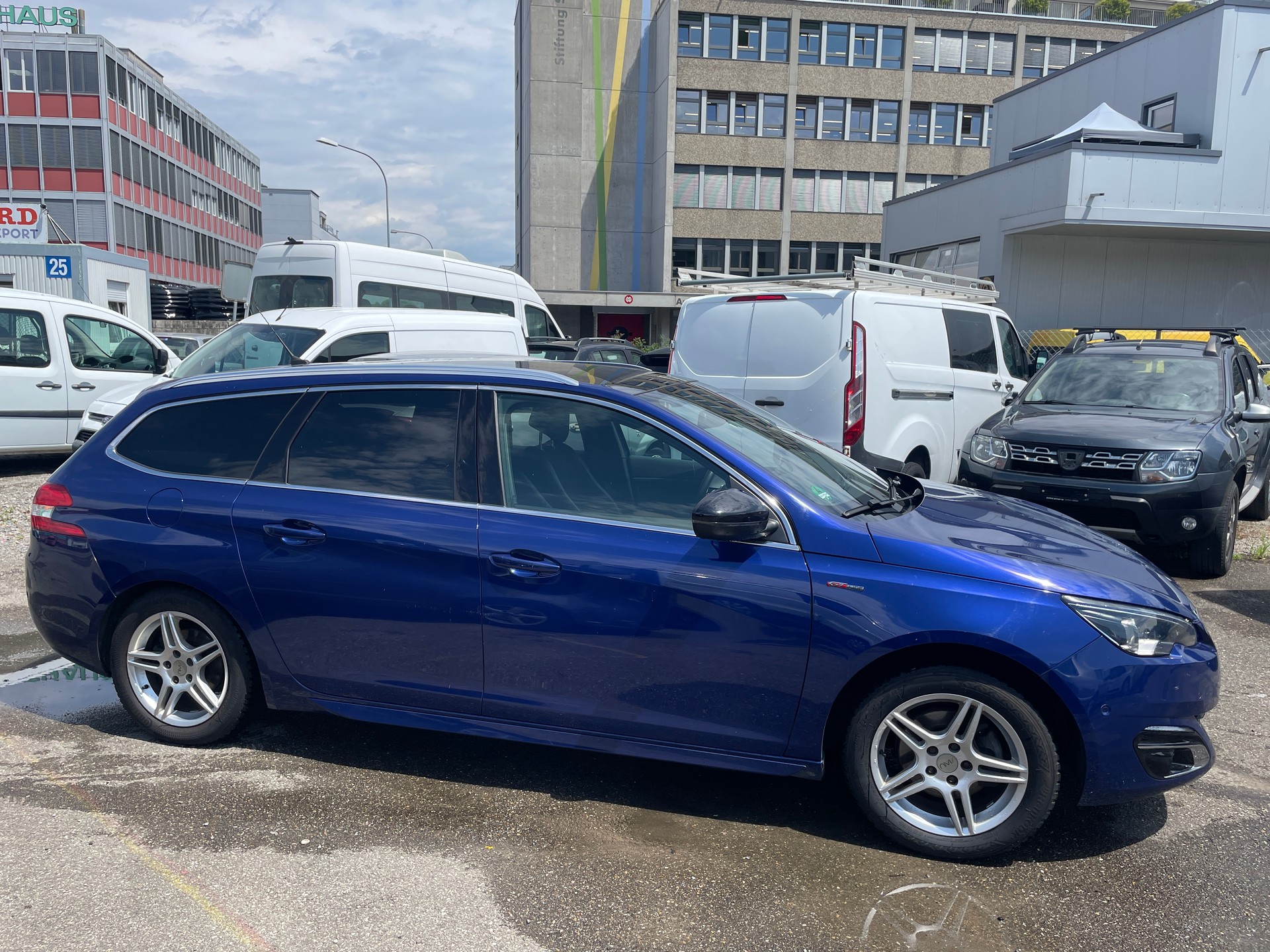PEUGEOT 308 SW 1.2 THP GT Line Automatic-image-7