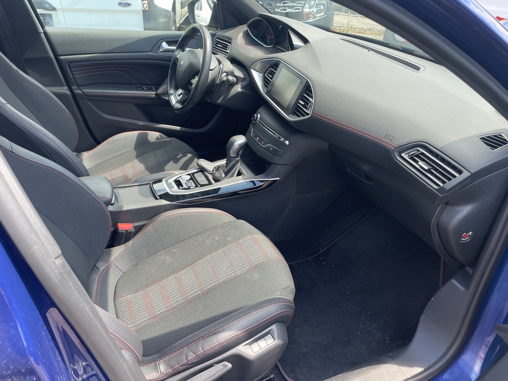 PEUGEOT 308 SW 1.2 THP GT Line Automatic-image-8