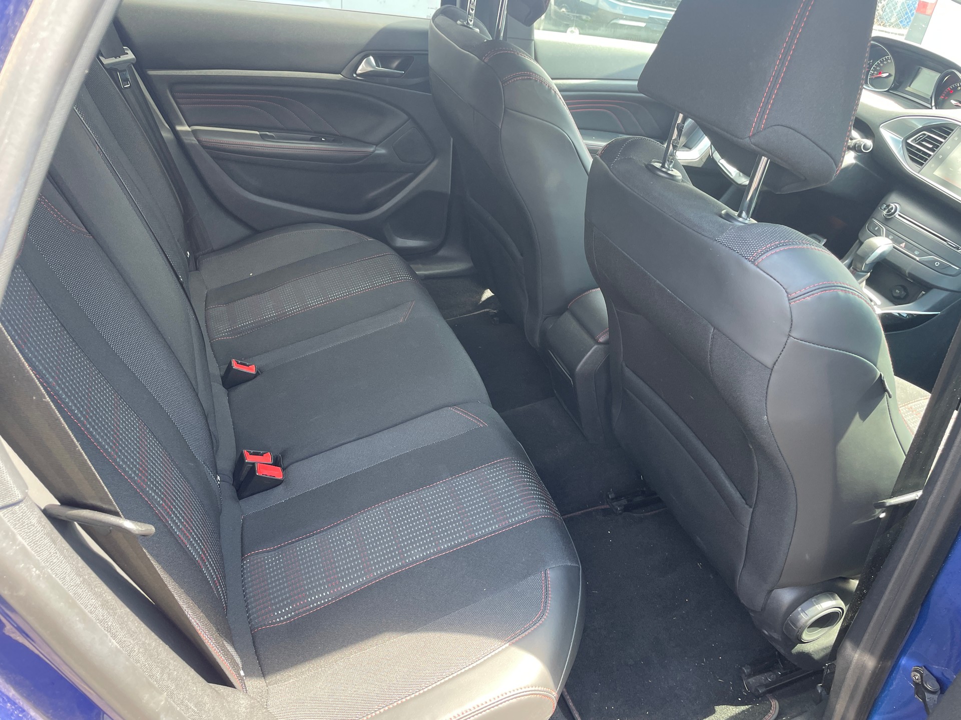 PEUGEOT 308 SW 1.2 THP GT Line Automatic-image-9