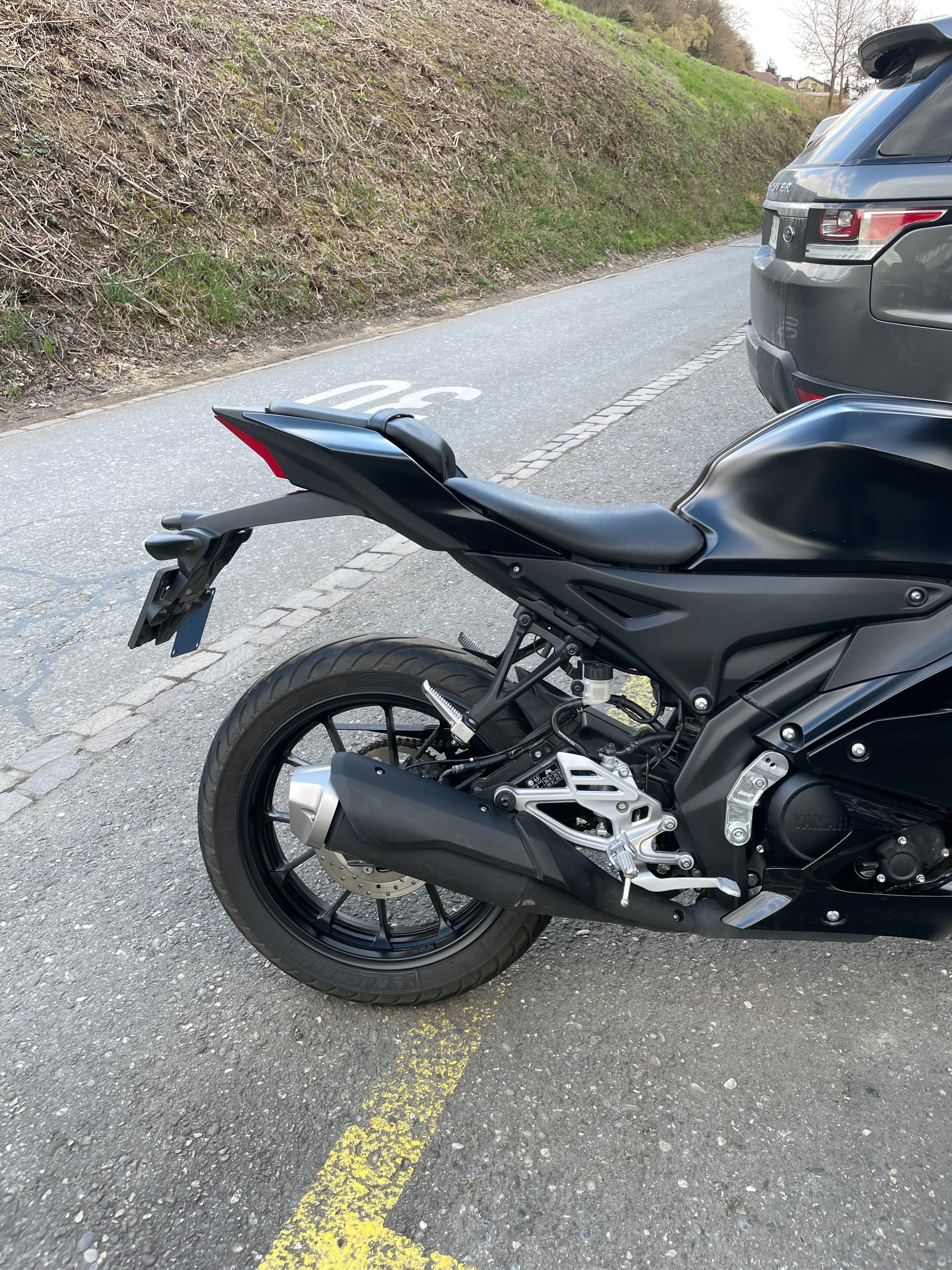 YAMAHA YZF-R 125 ABS-image-5