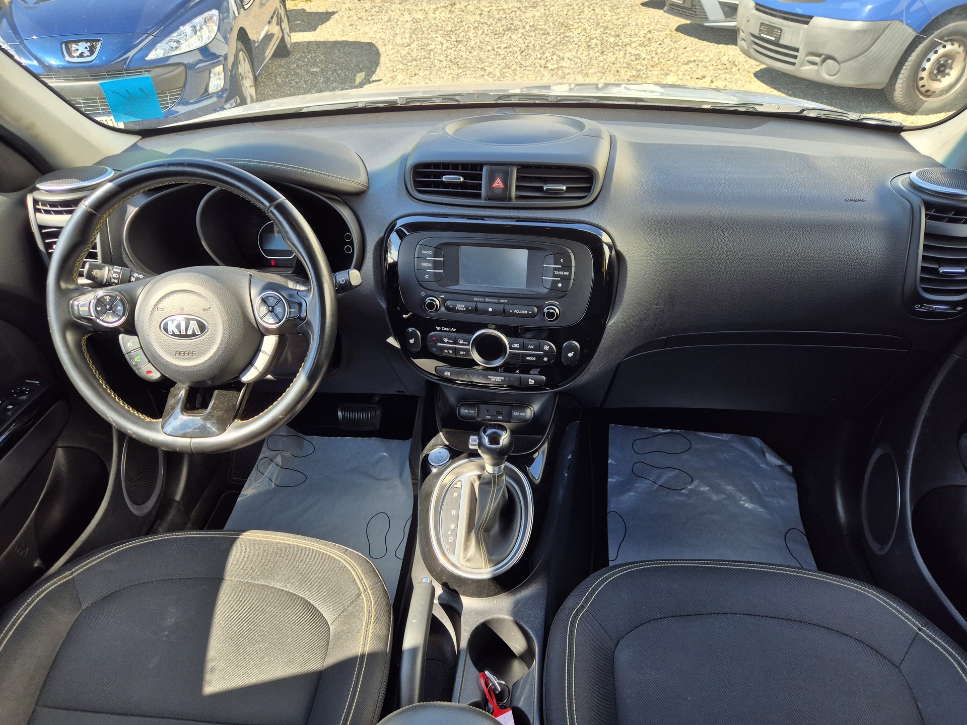KIA Soul 1.6 CRDi Trend Automatic-image-8